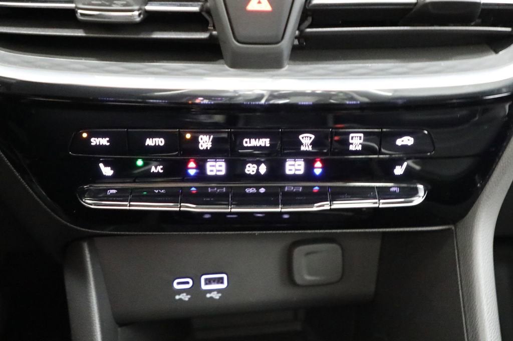 2025 Buick Encore GX Avenir