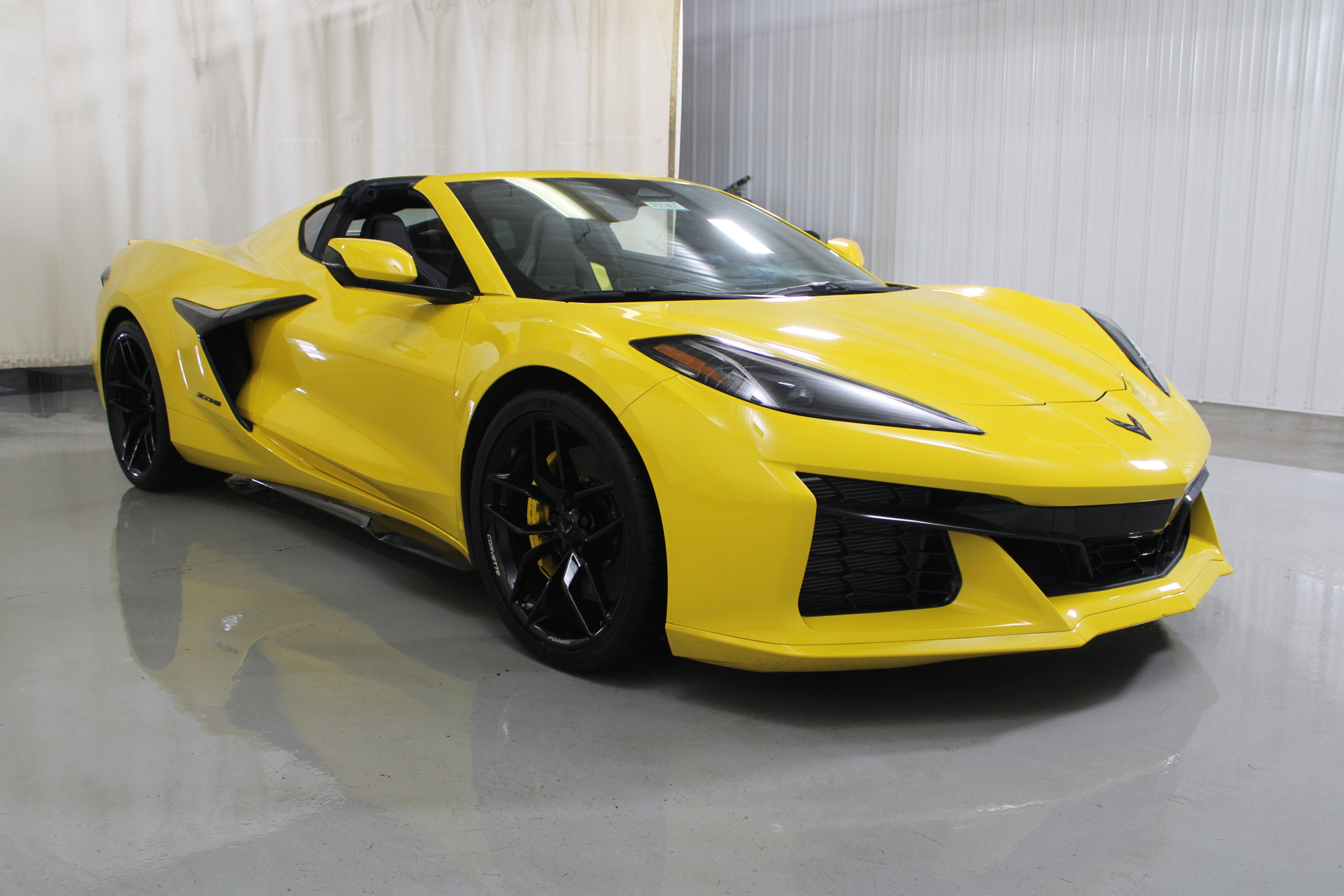 2025 Chevrolet Corvette 1LZ