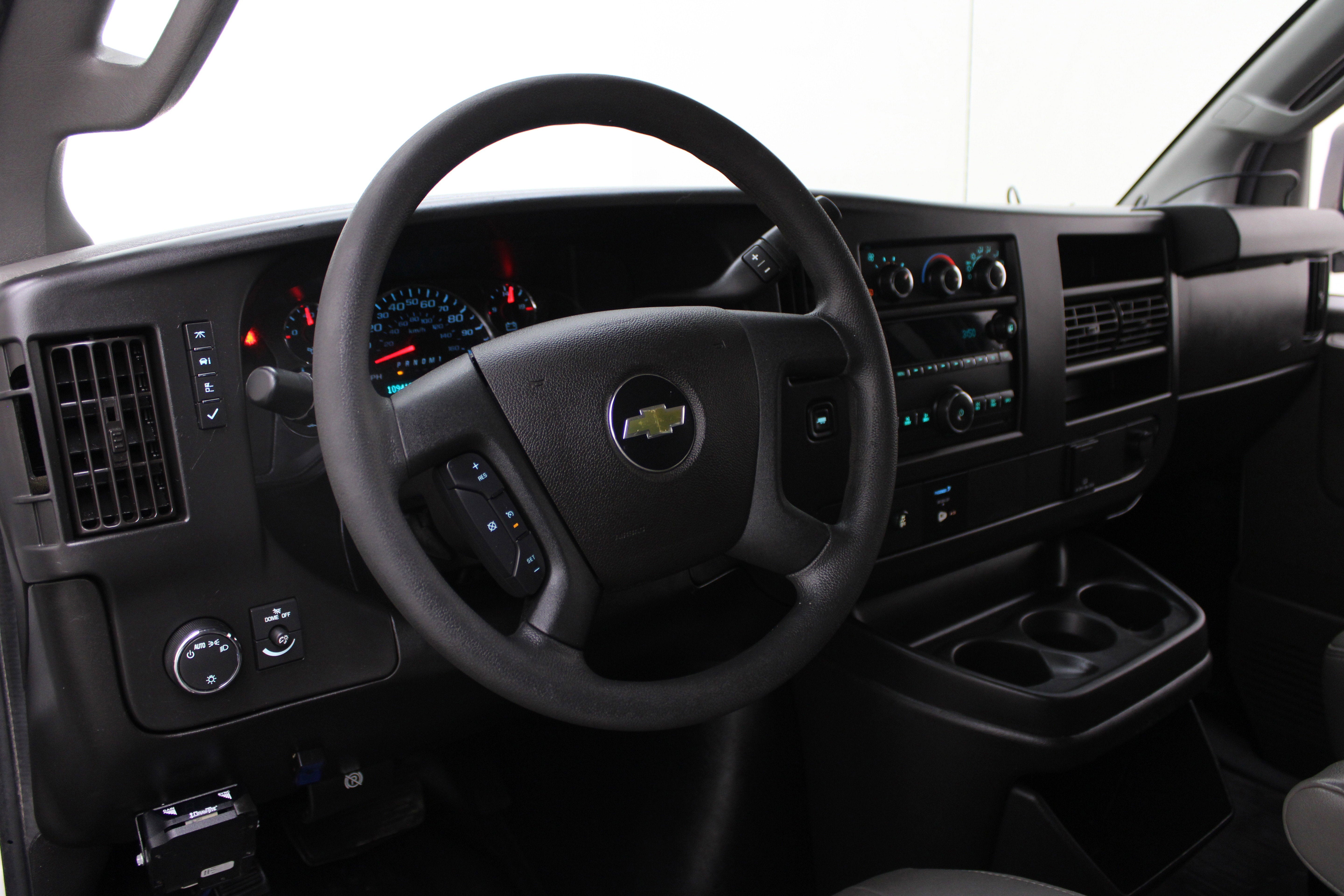 2019 Chevrolet Express Passenger LS