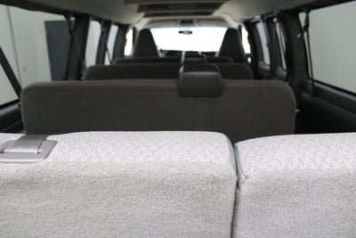 2018 Chevrolet Express Passenger LT