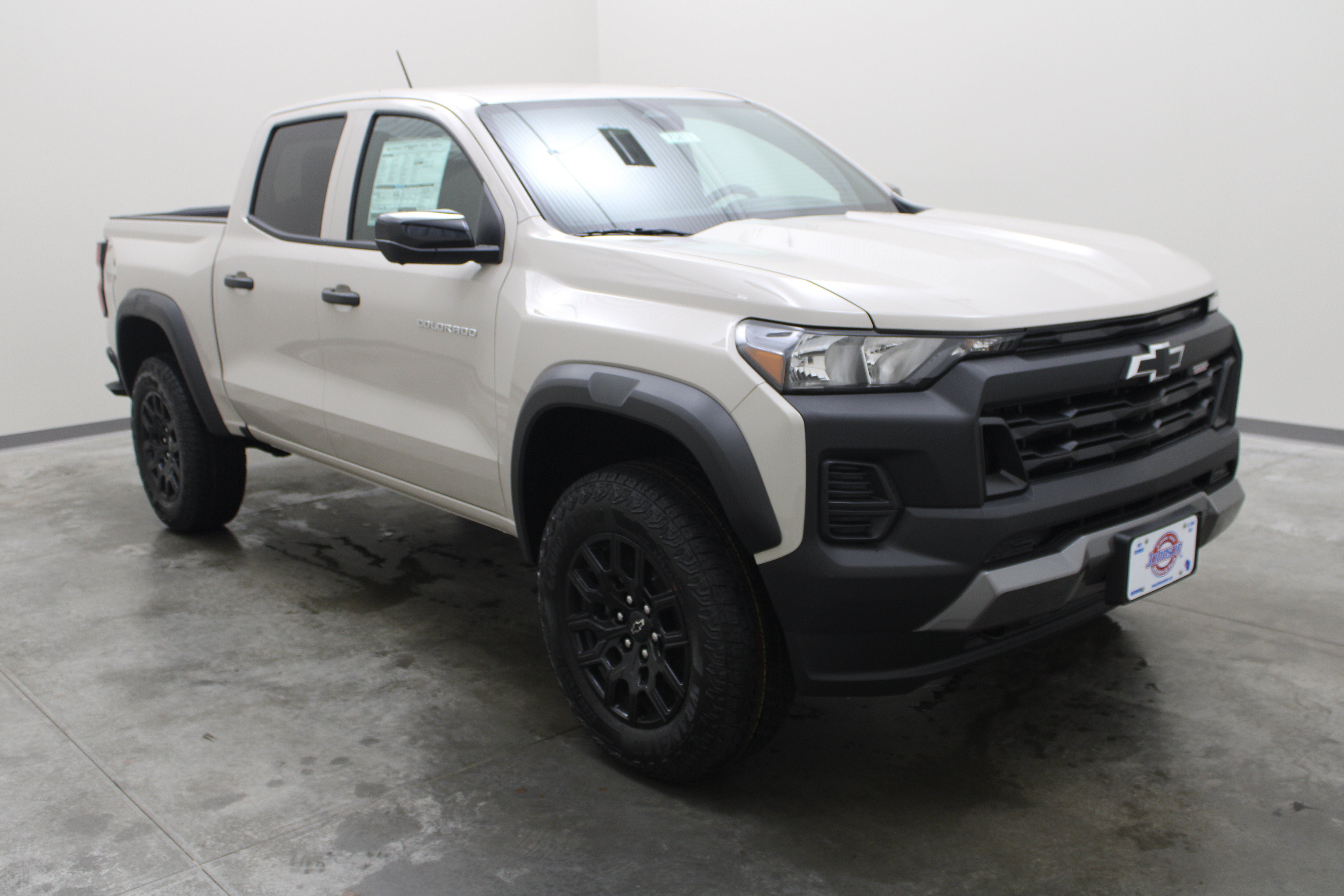 2026 Chevrolet Colorado Trail Boss - Photo 15