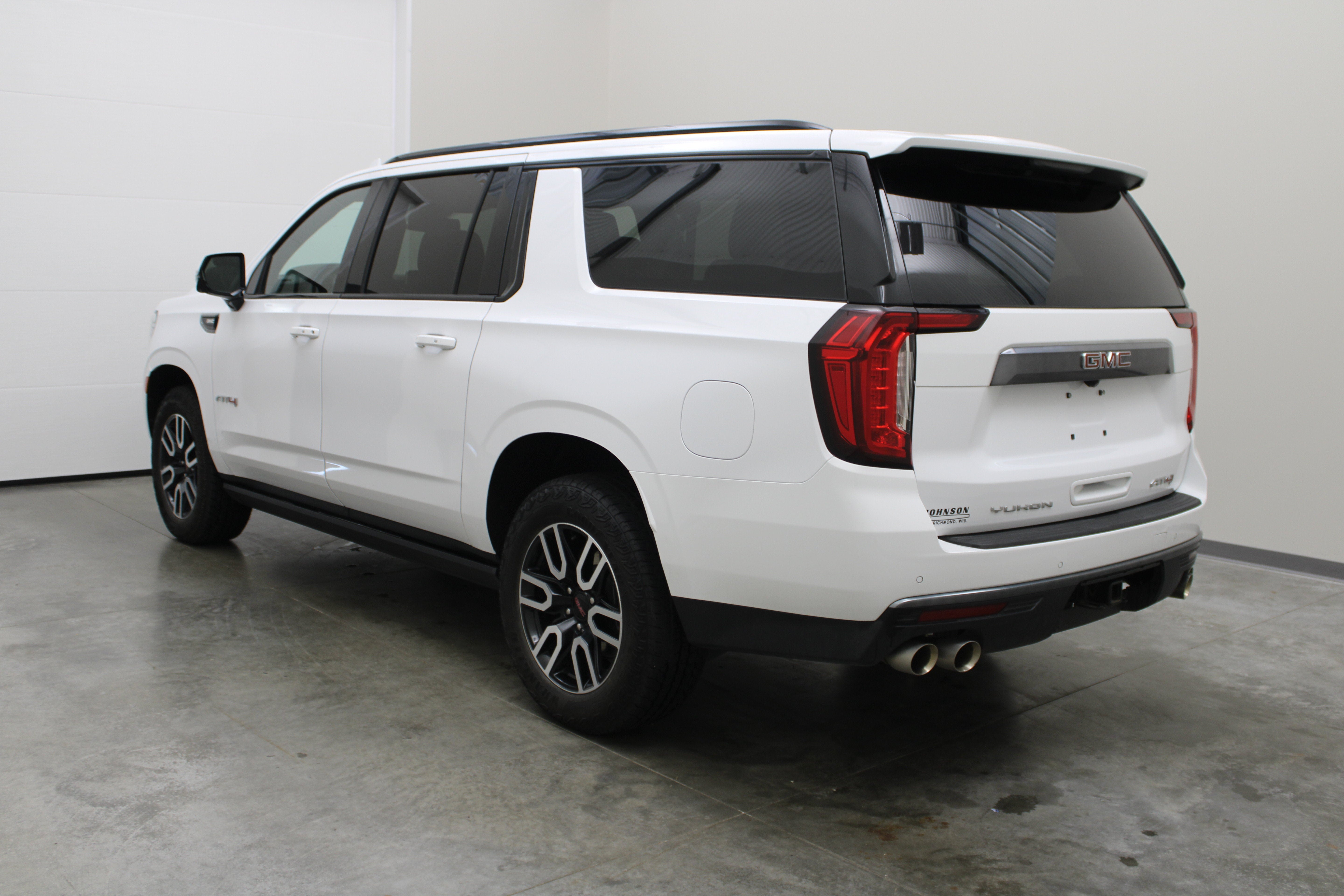 2024 GMC Yukon XL AT4