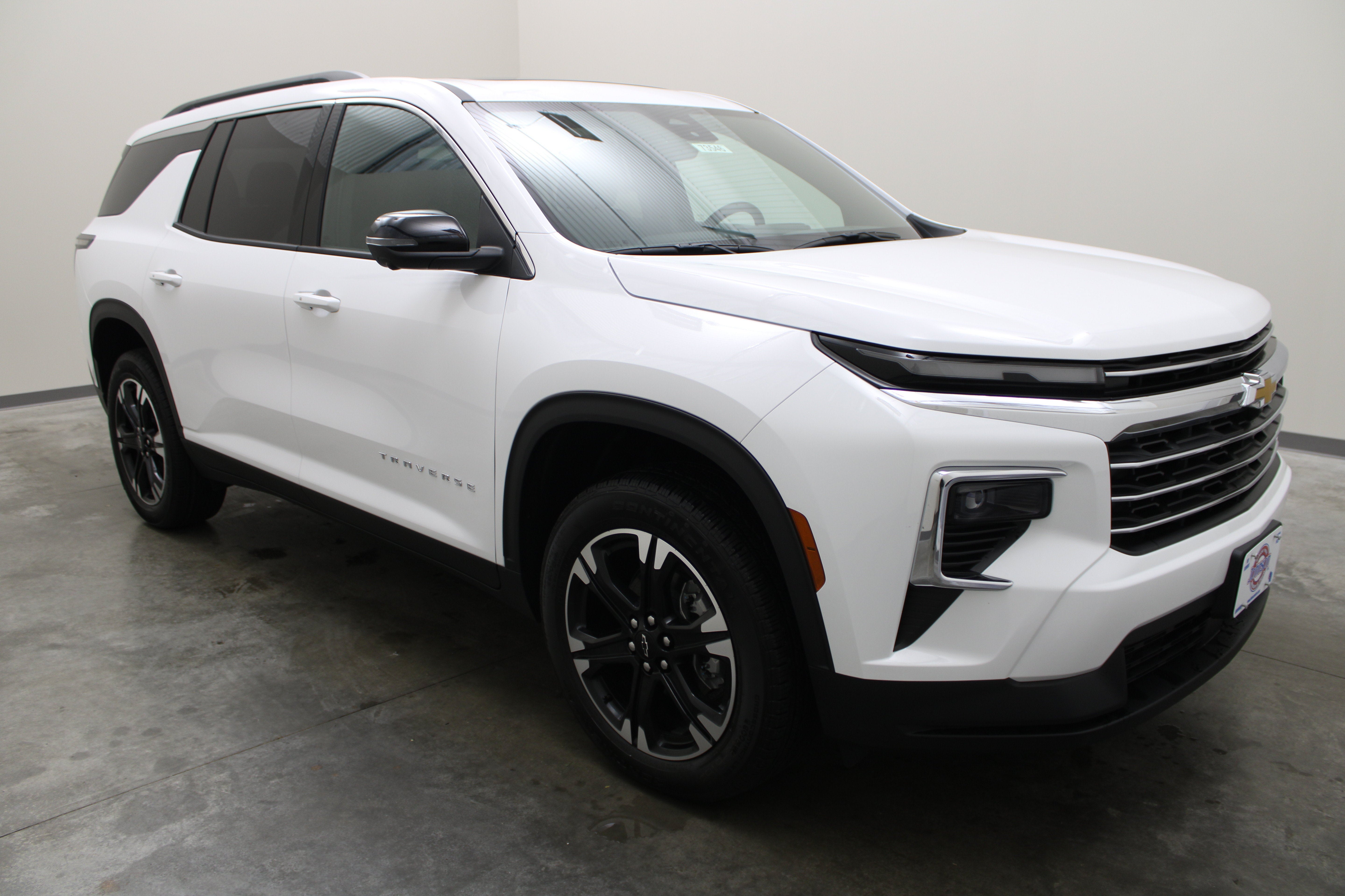 2027 Chevrolet Traverse AWD LT