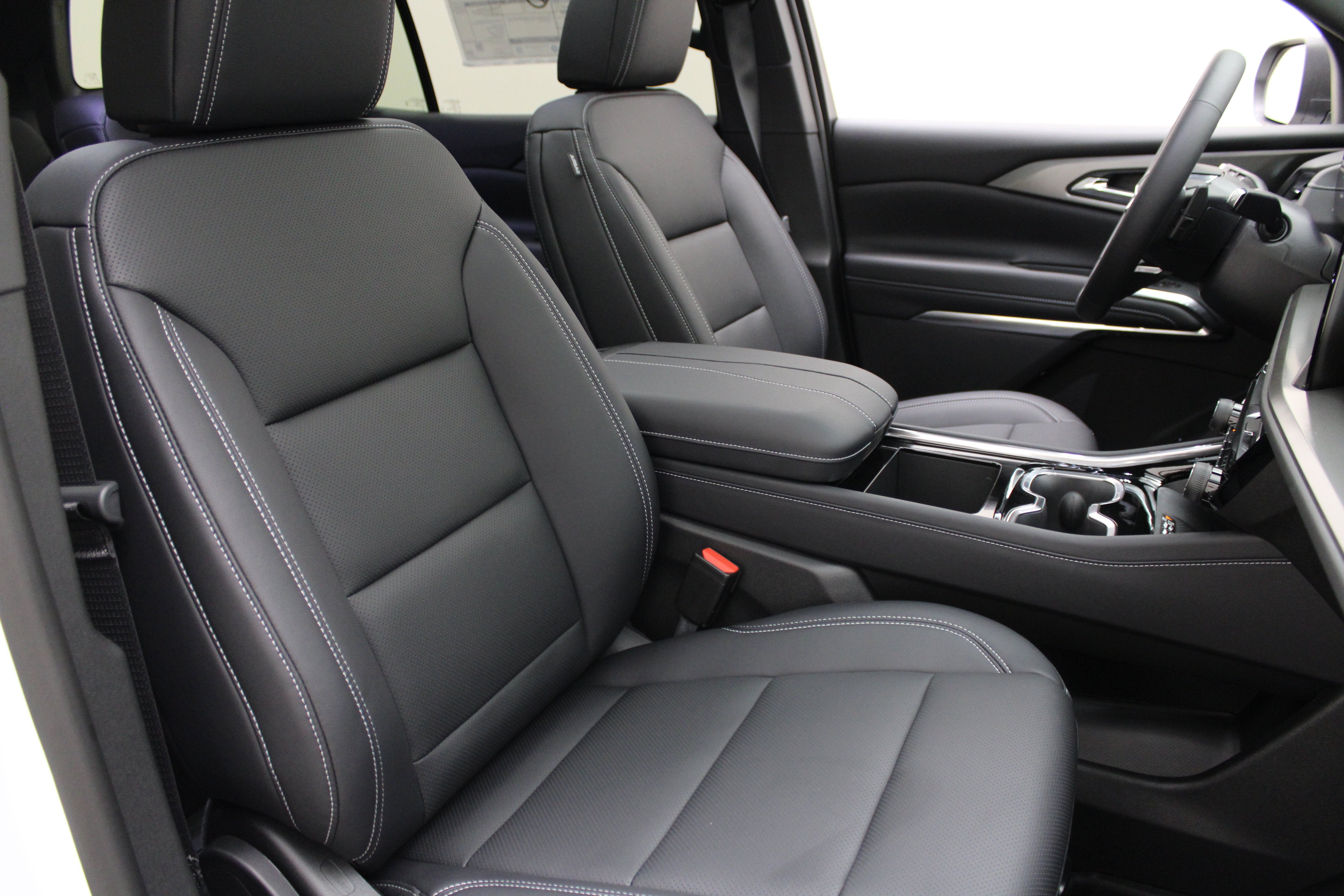 2027 Chevrolet Traverse AWD LT