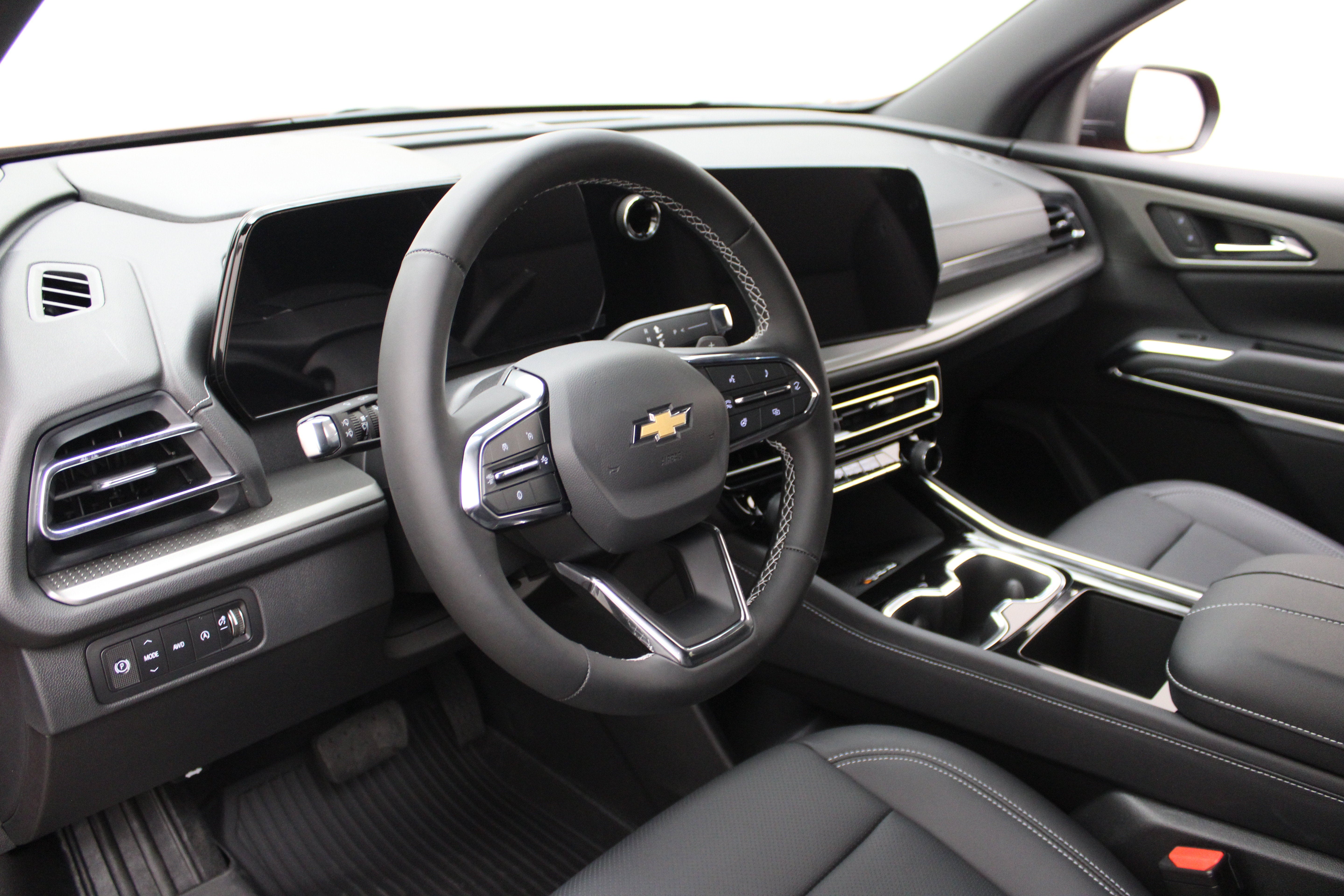 2027 Chevrolet Traverse AWD LT