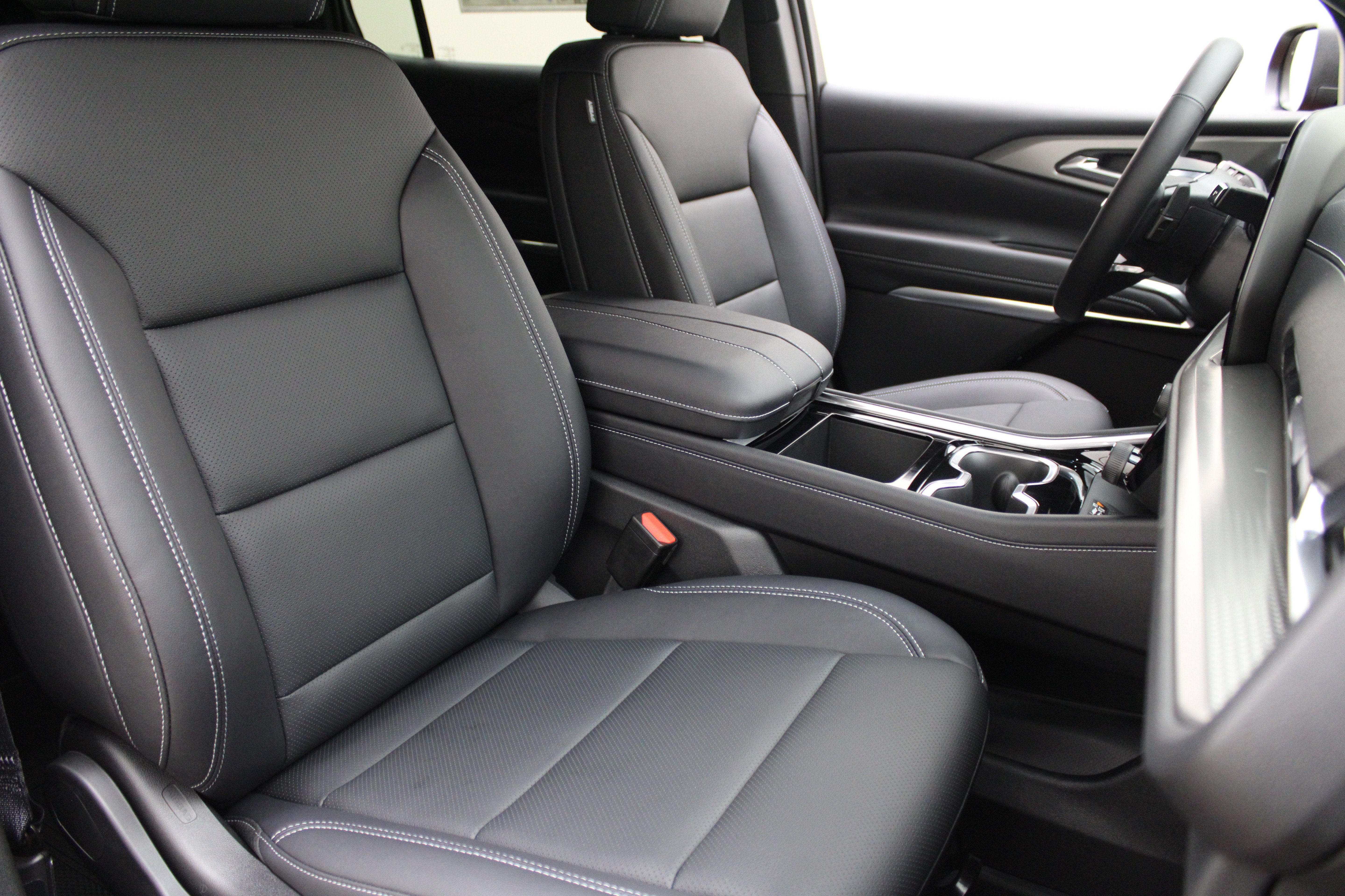 2027 Chevrolet Traverse AWD LT