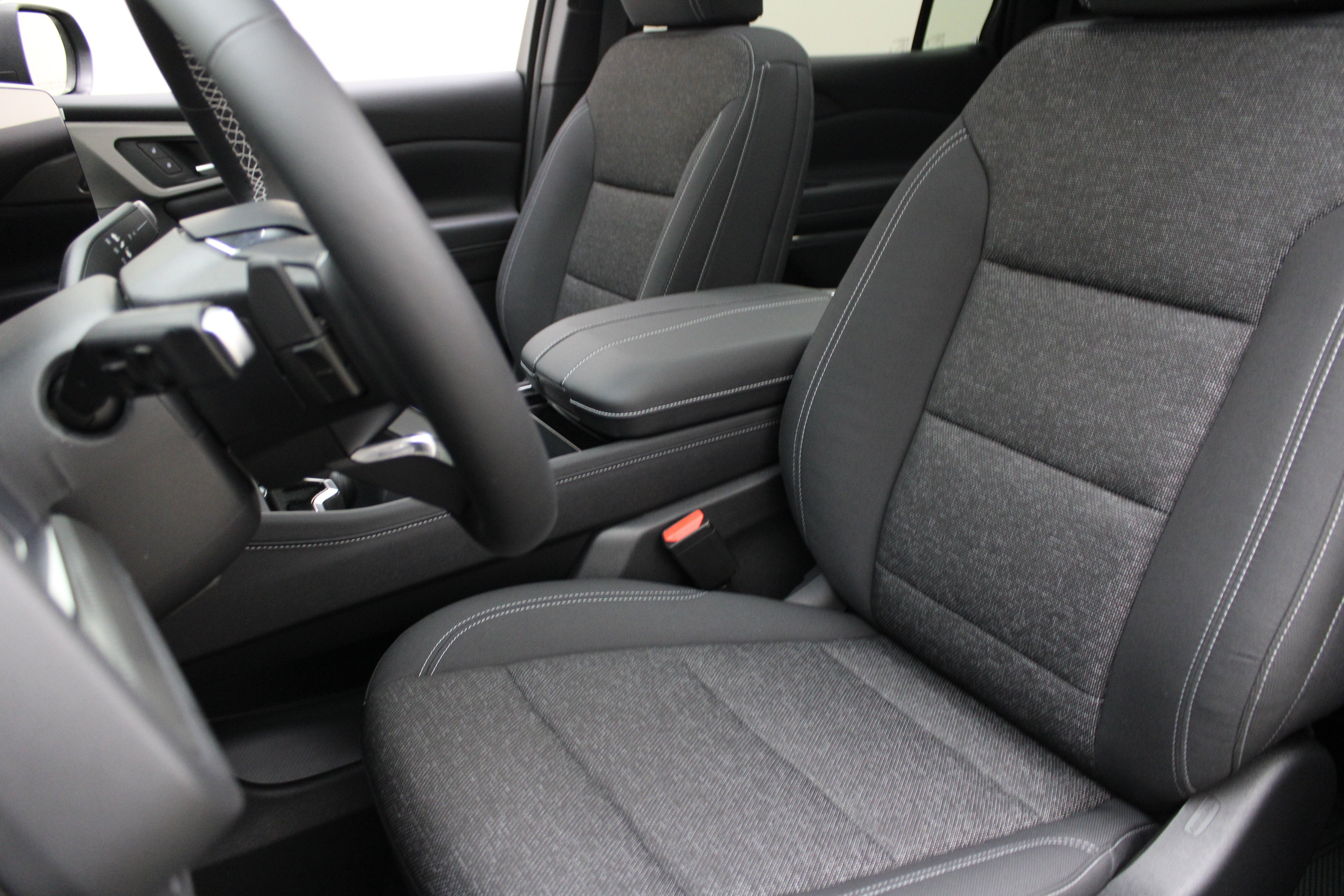 2027 Chevrolet Traverse AWD LT