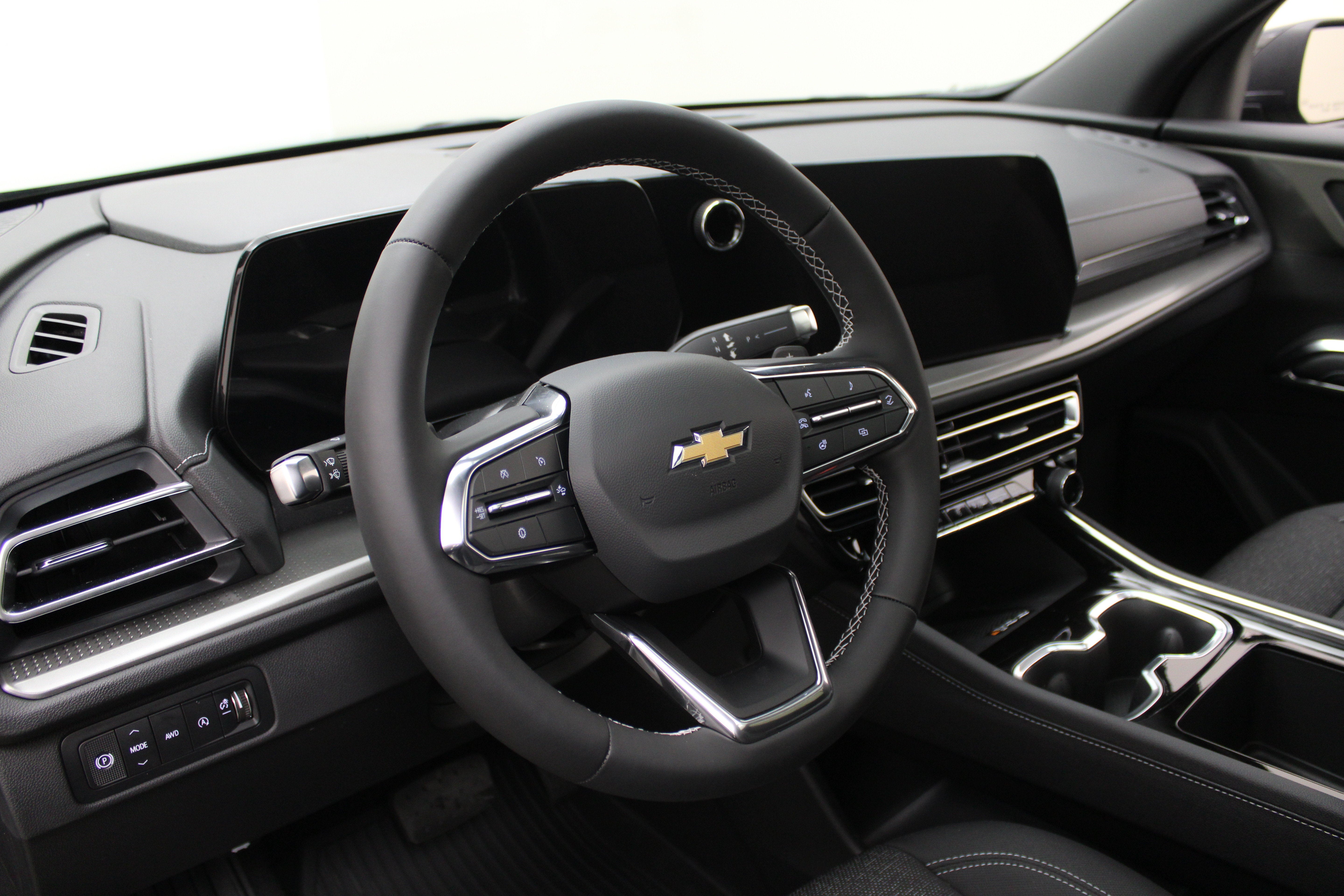 2027 Chevrolet Traverse AWD LT