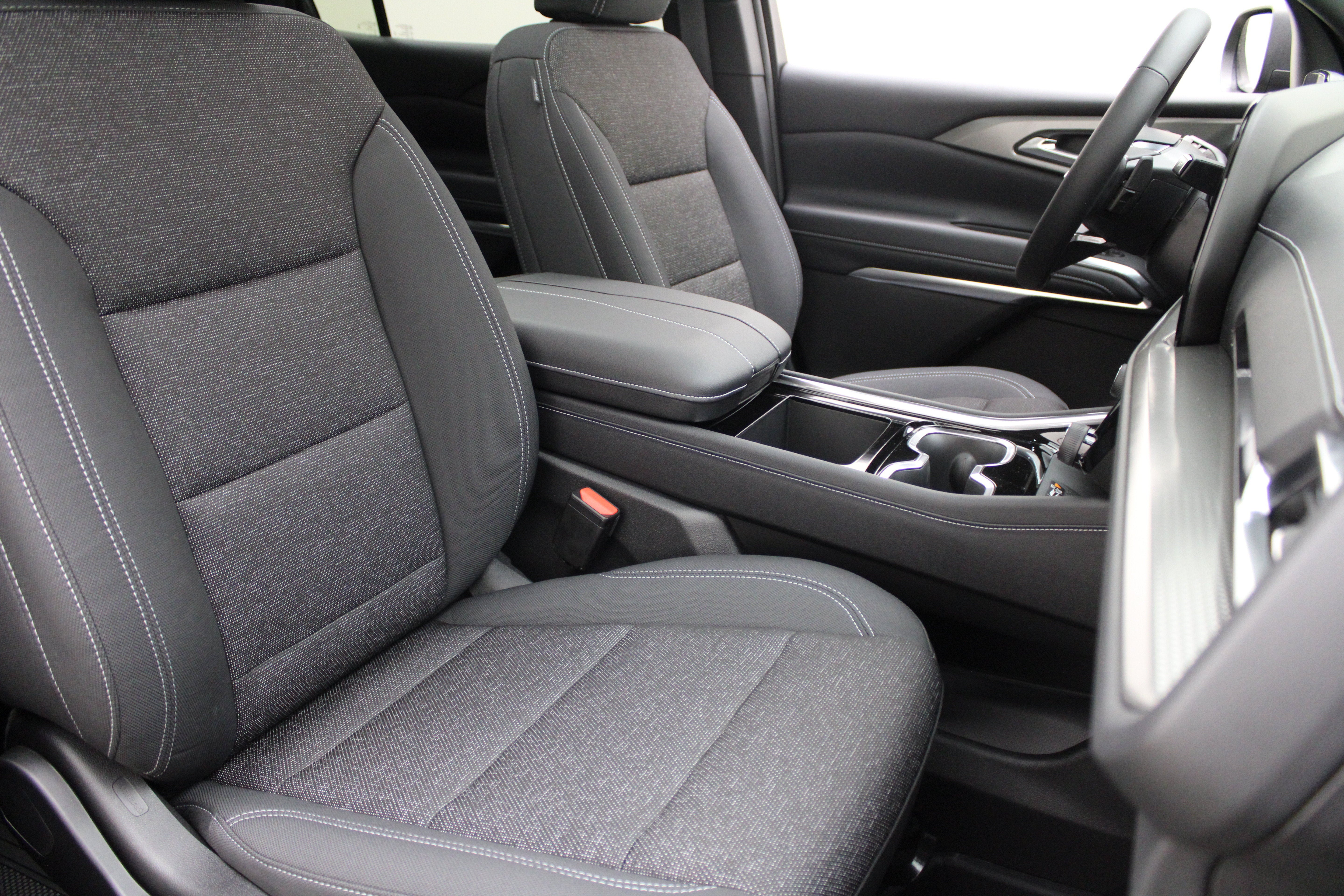 2027 Chevrolet Traverse AWD LT