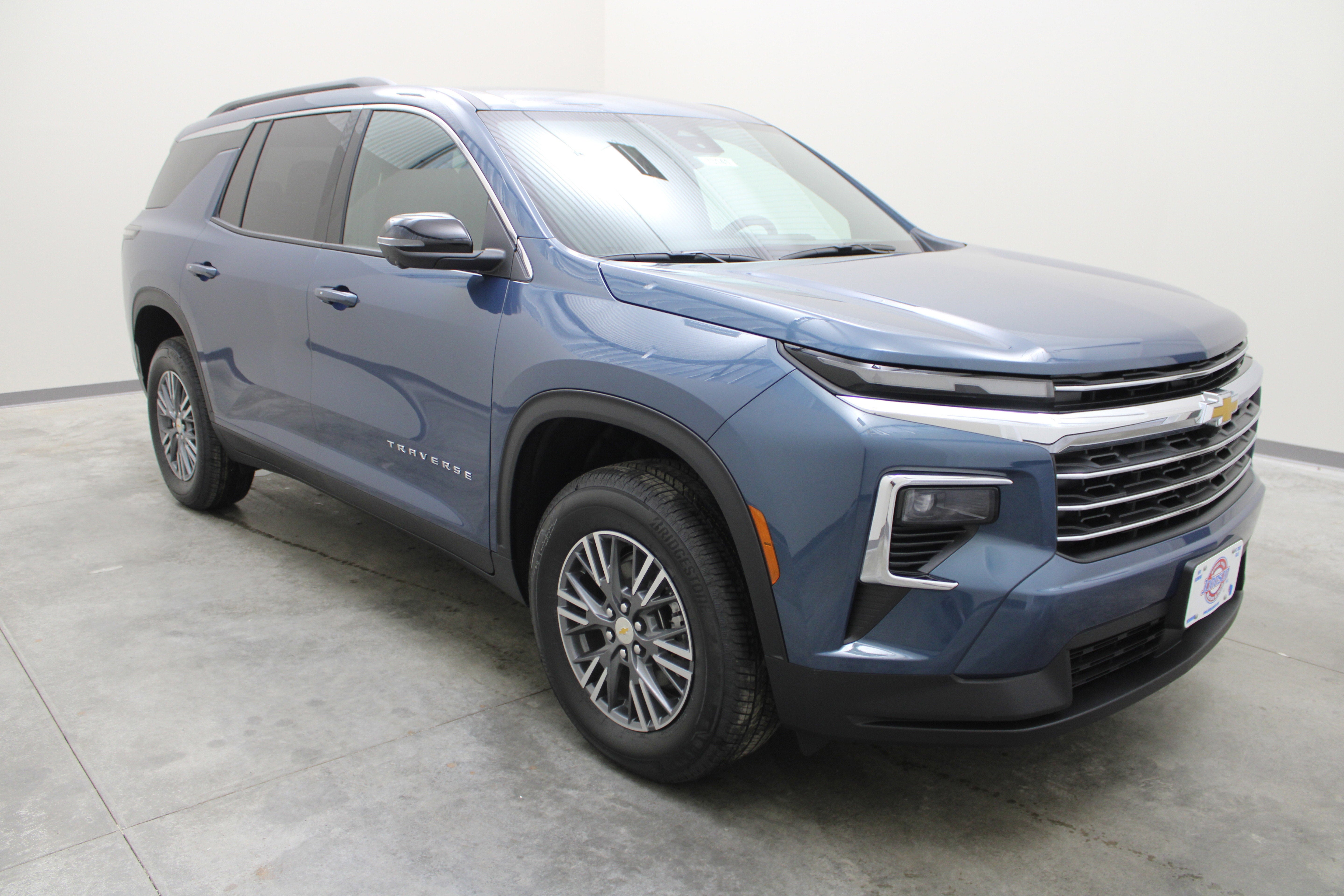 2026 Chevrolet Traverse AWD LT