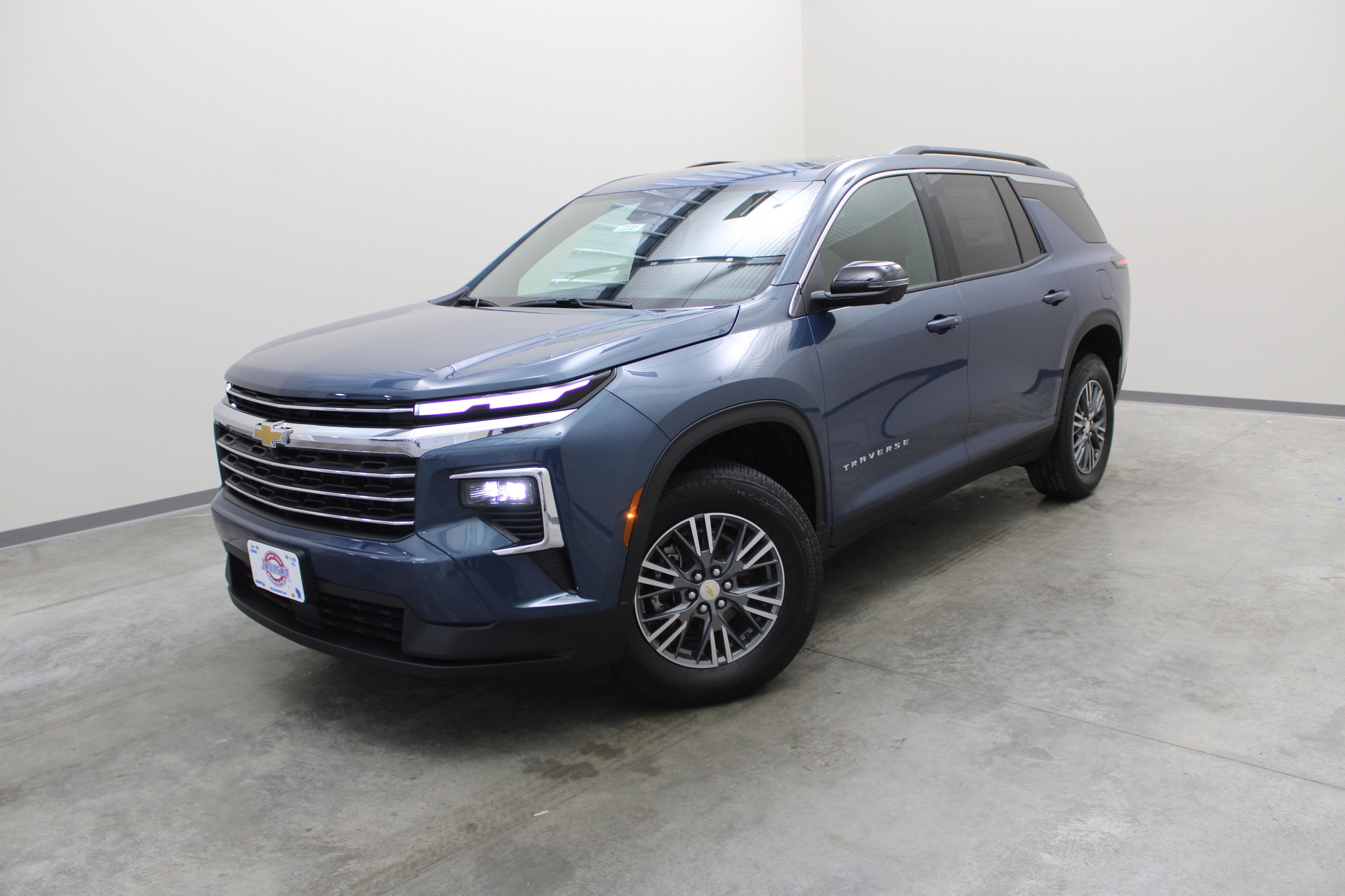 2026 Chevrolet Traverse AWD LT
