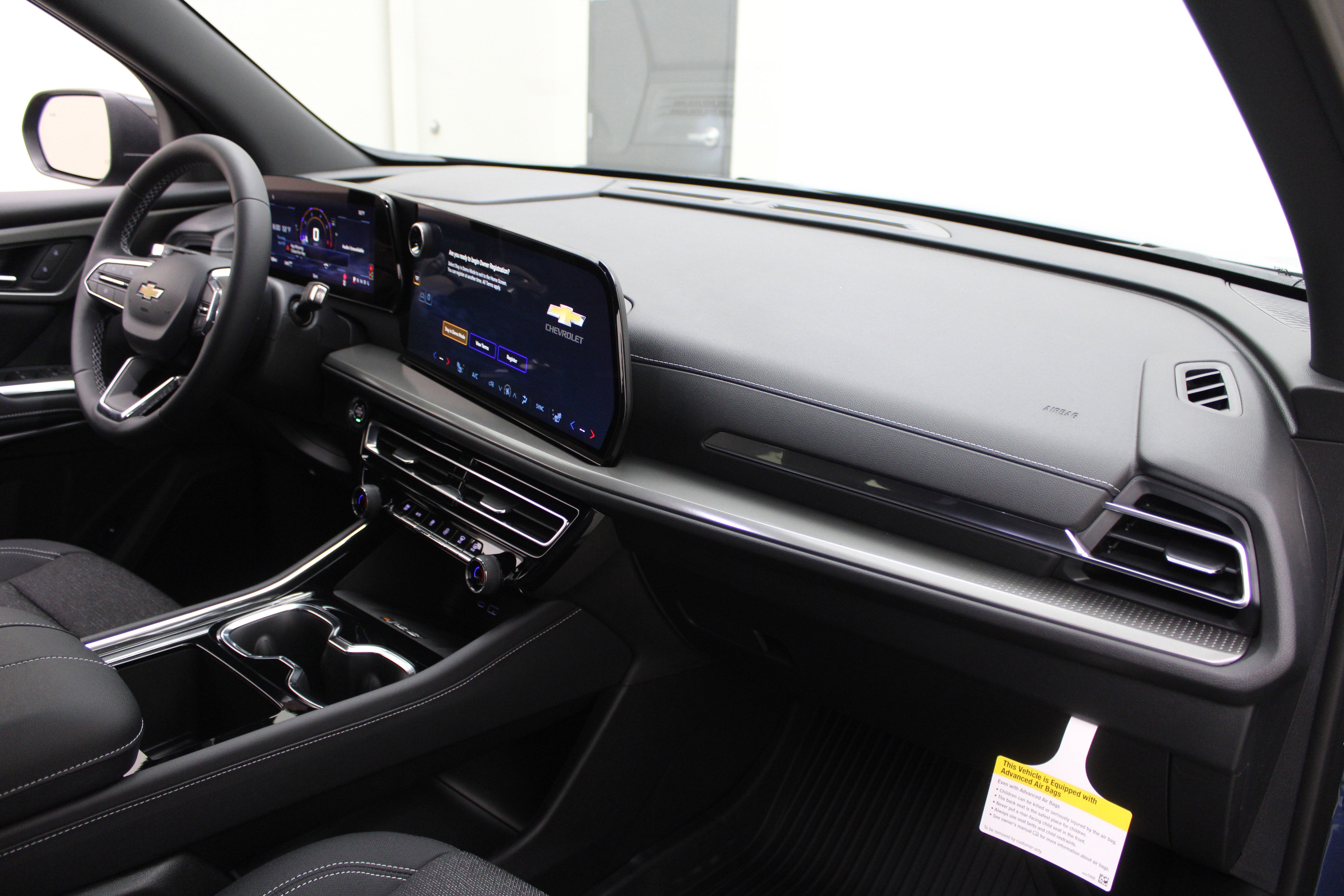 2026 Chevrolet Traverse AWD LT