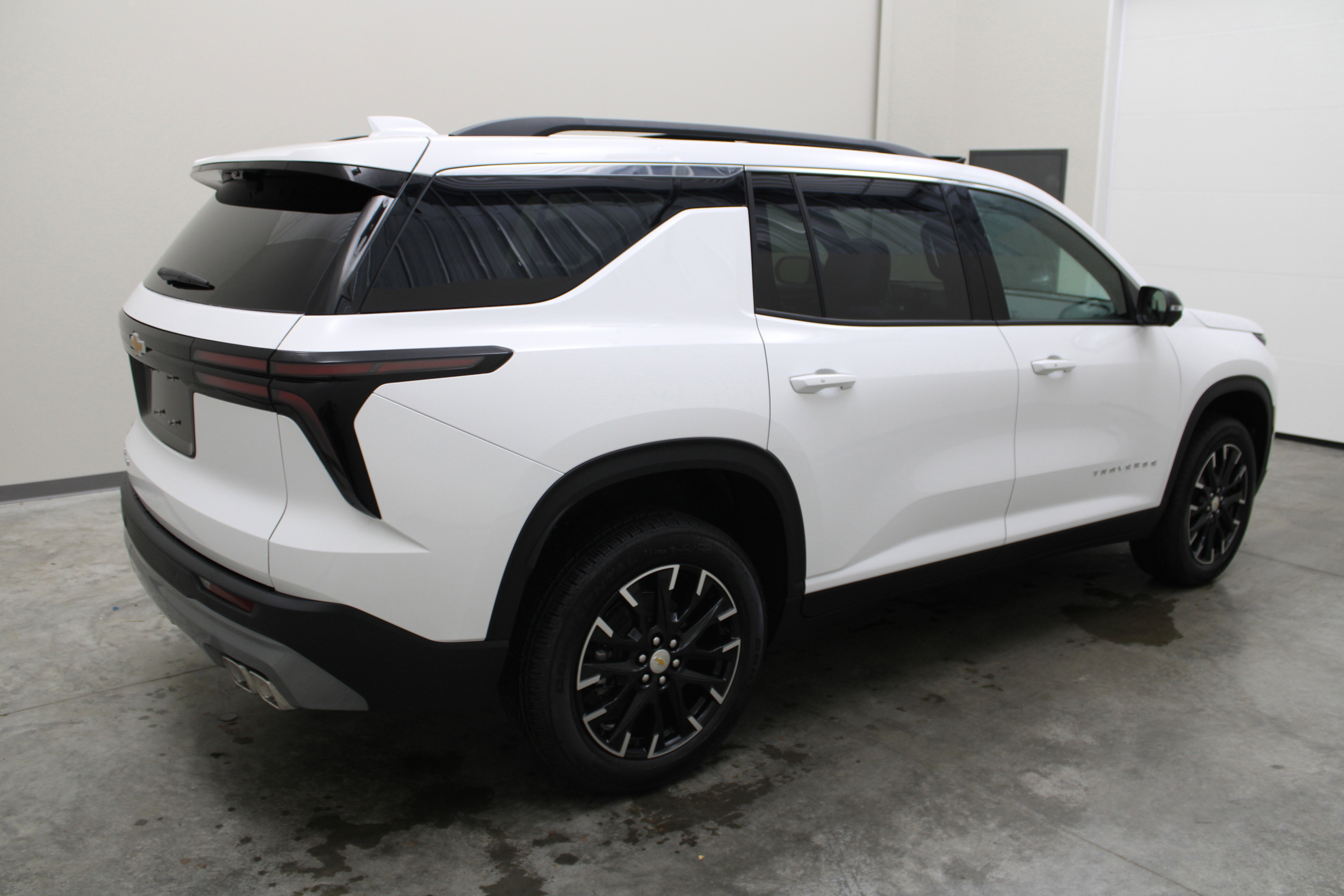 2026 Chevrolet Traverse LT - Photo 18