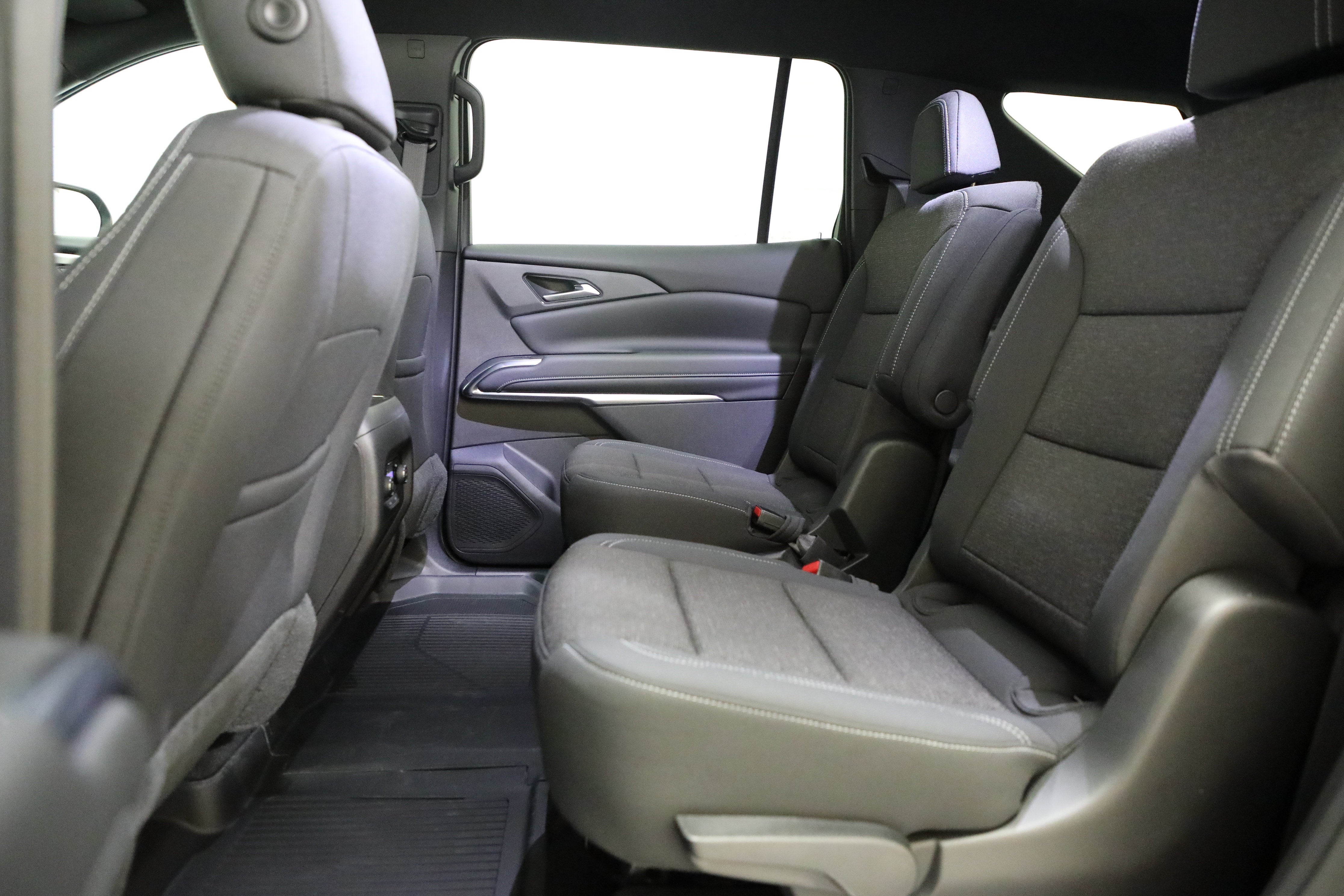 2027 Chevrolet Traverse AWD LT