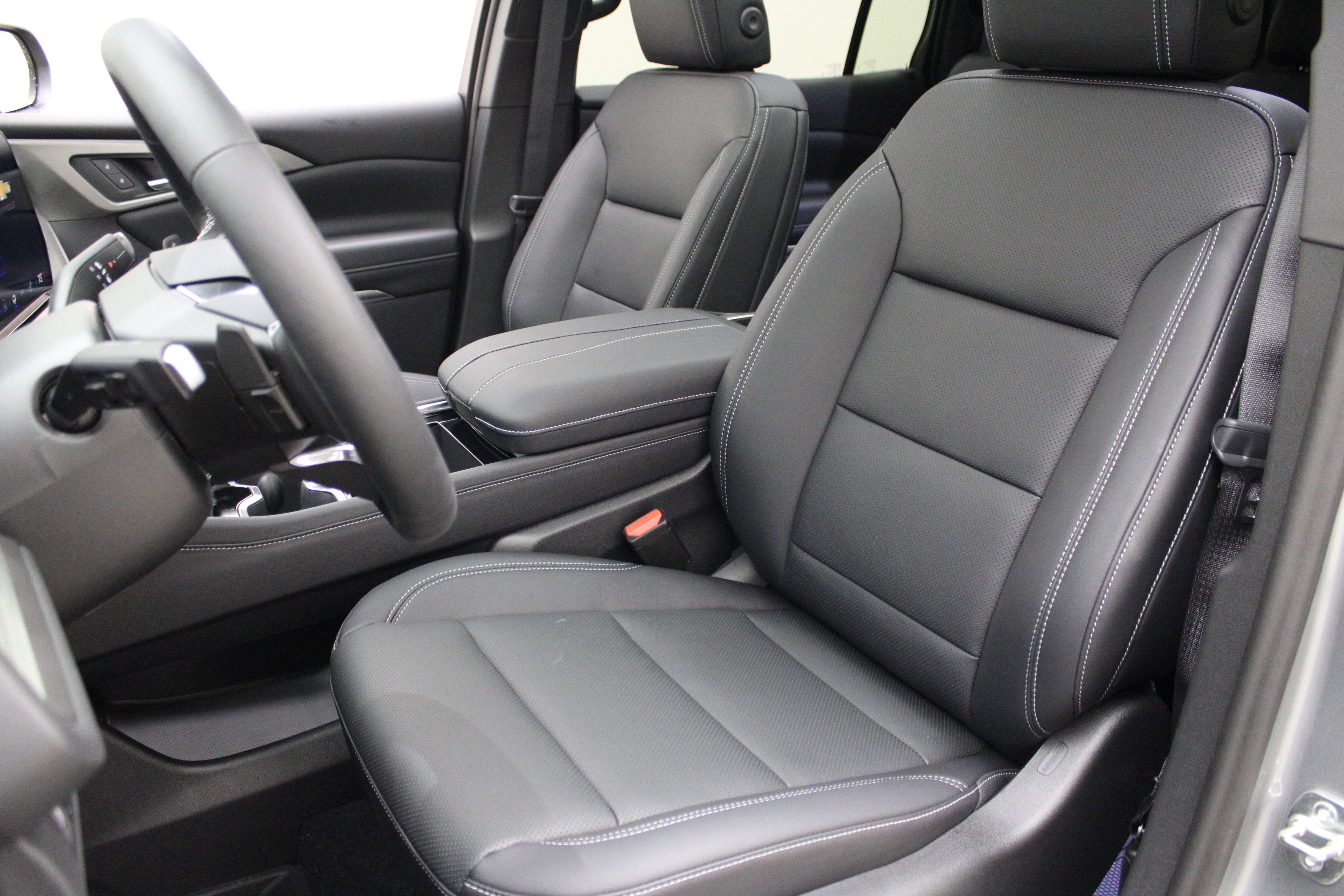 2027 Chevrolet Traverse AWD LT