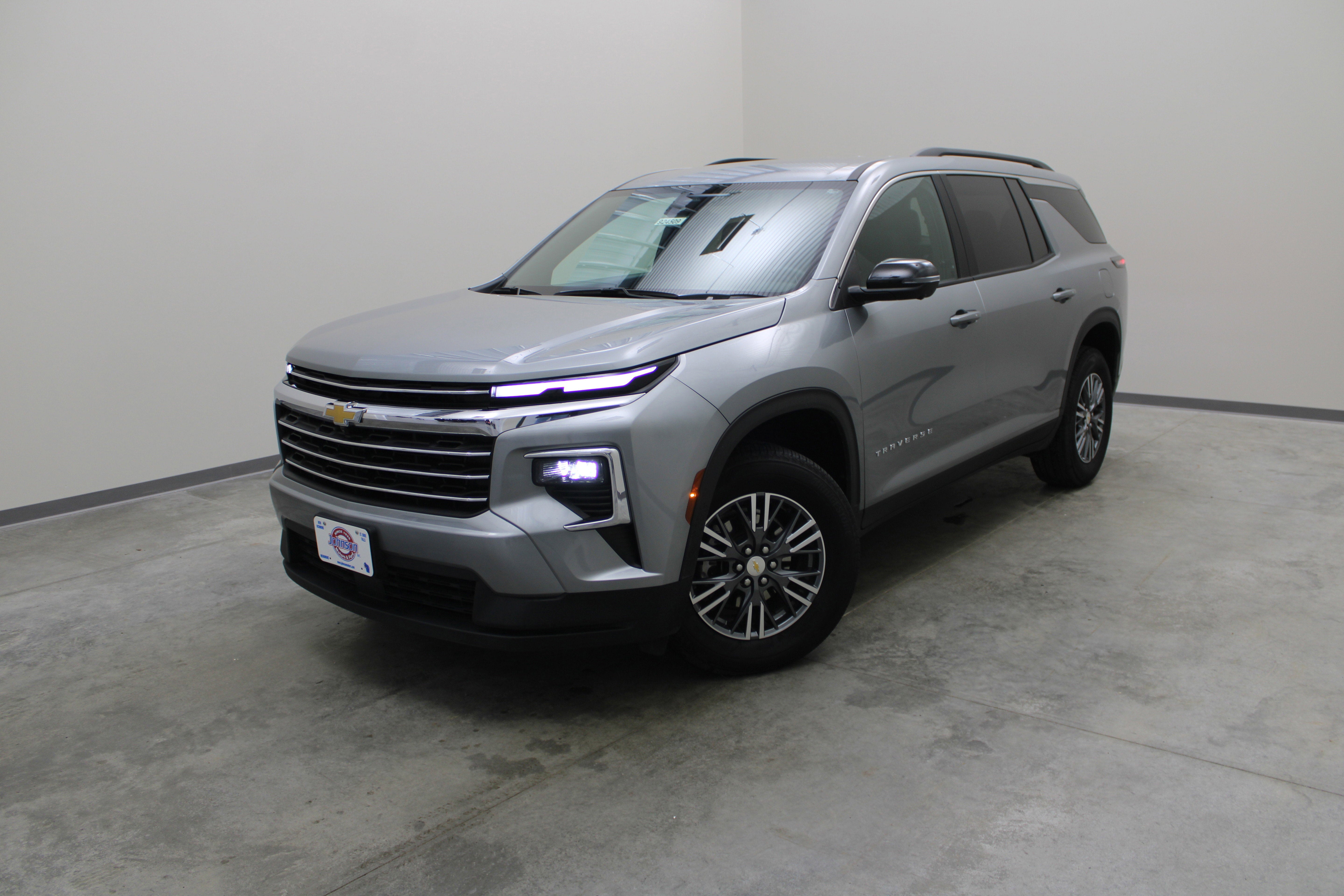 2025 Chevrolet Traverse AWD LT