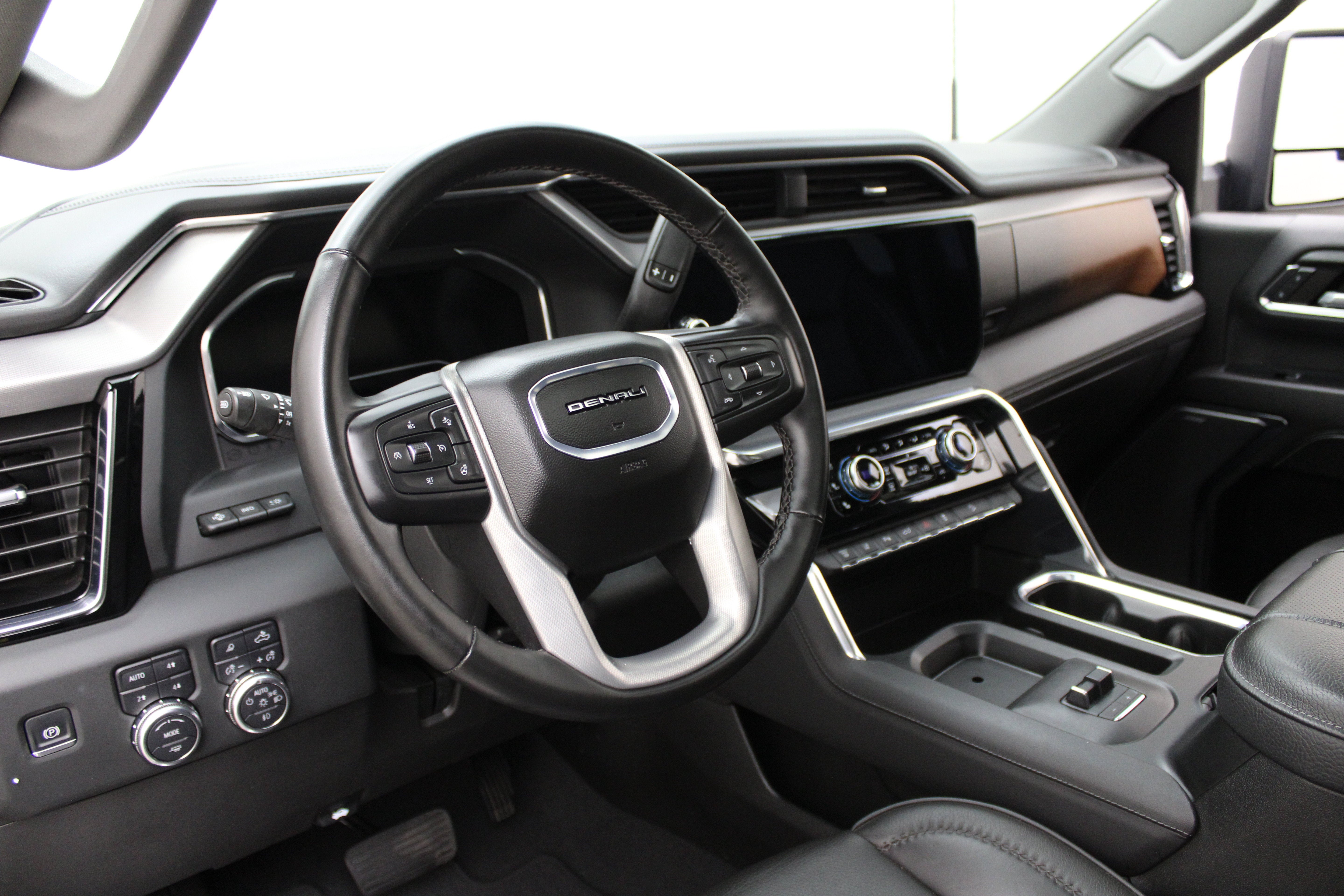 2024 GMC Sierra 2500HD Denali
