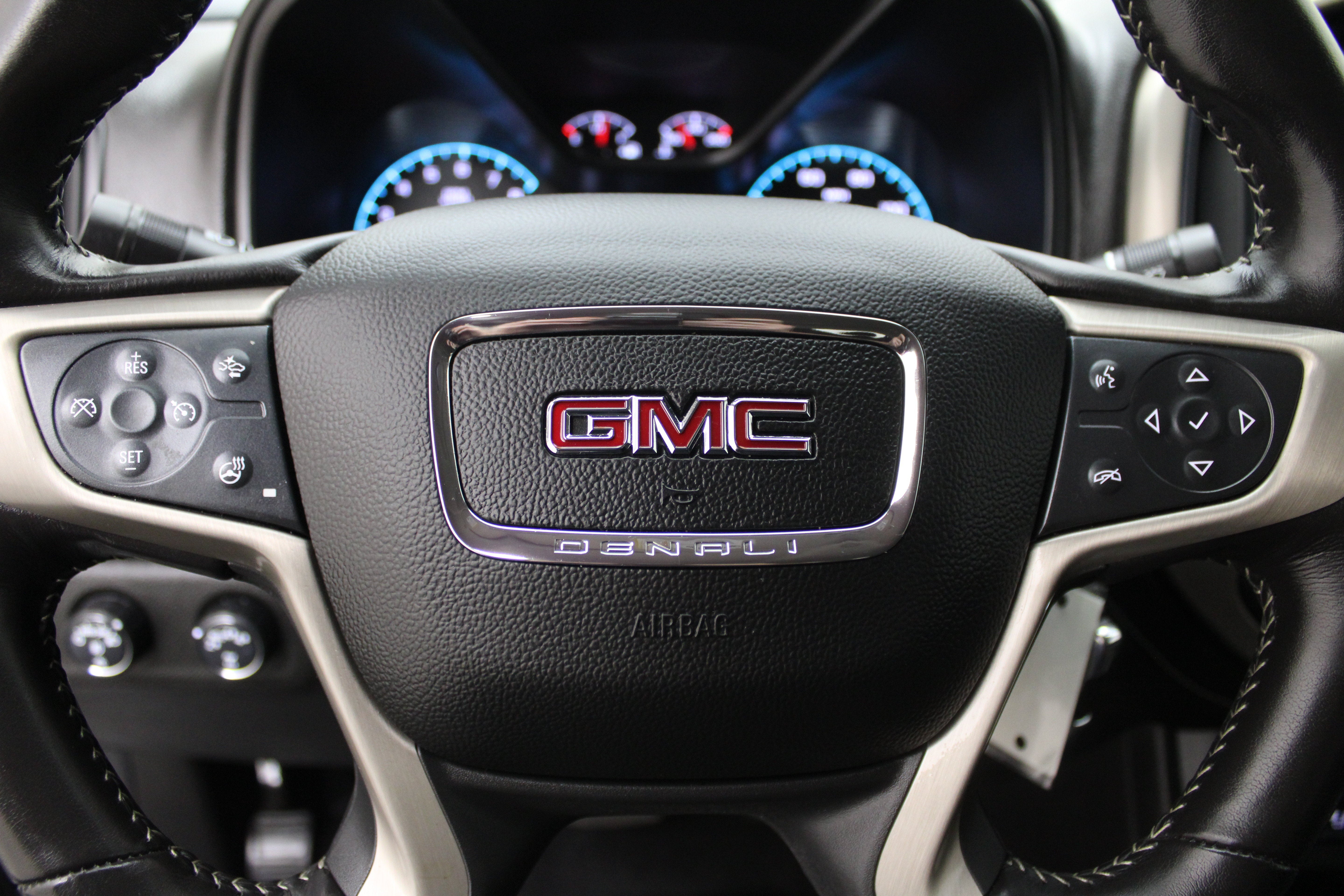 2022 GMC Canyon 4WD Denali