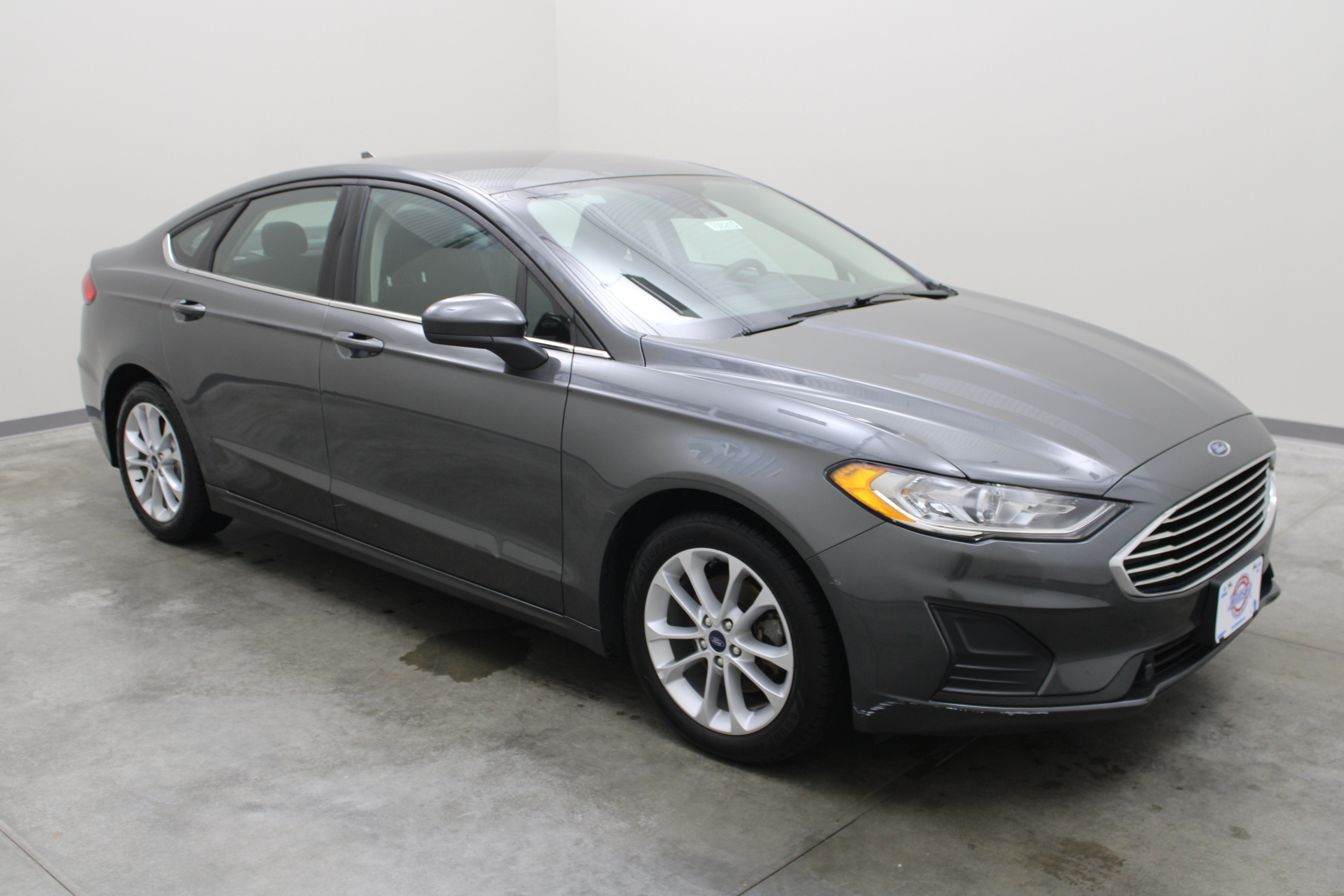 2020 Ford Fusion Hybrid SE