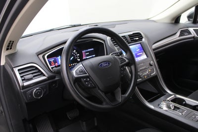 2020 Ford Fusion Hybrid SE