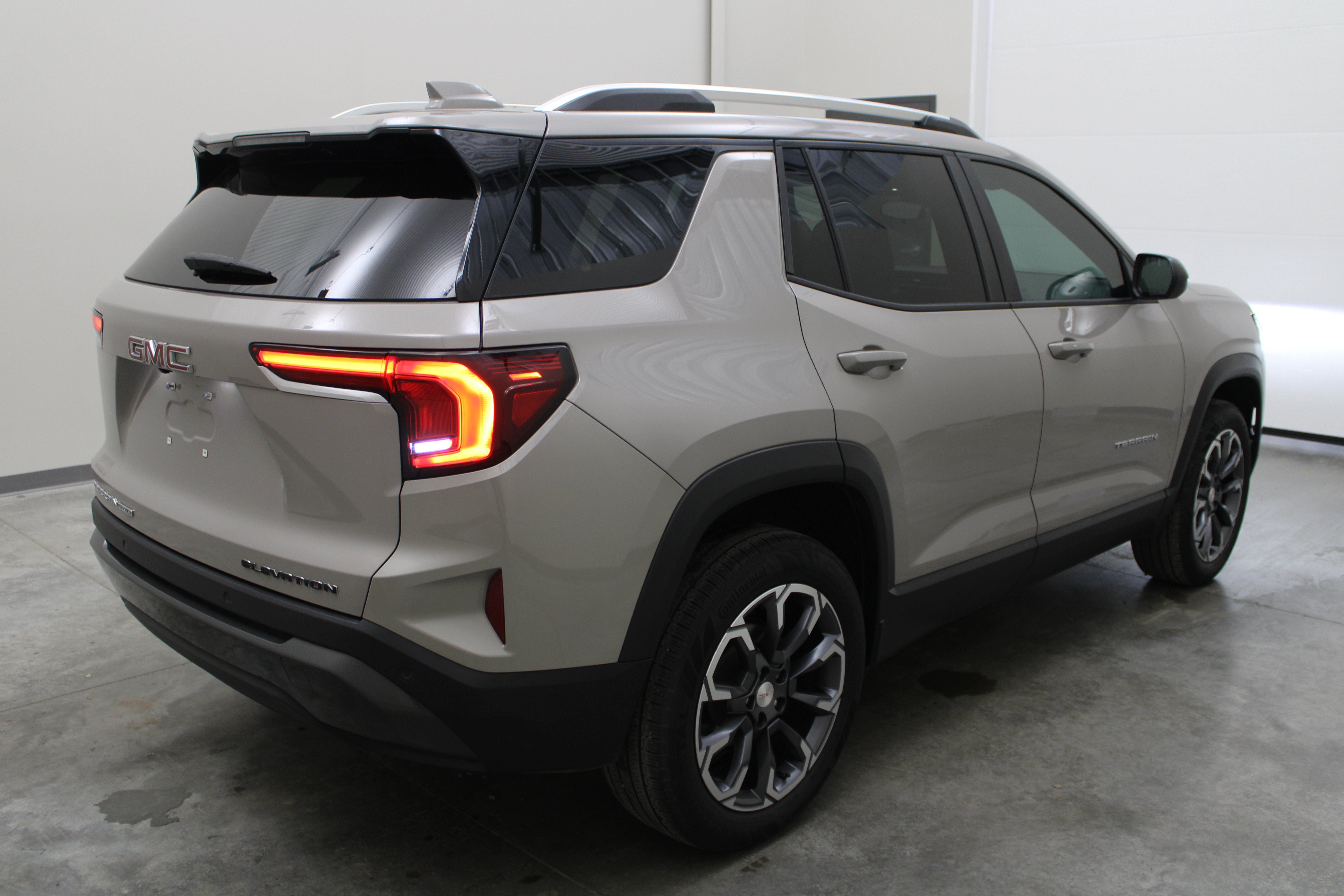 2025 GMC Terrain AWD Elevation