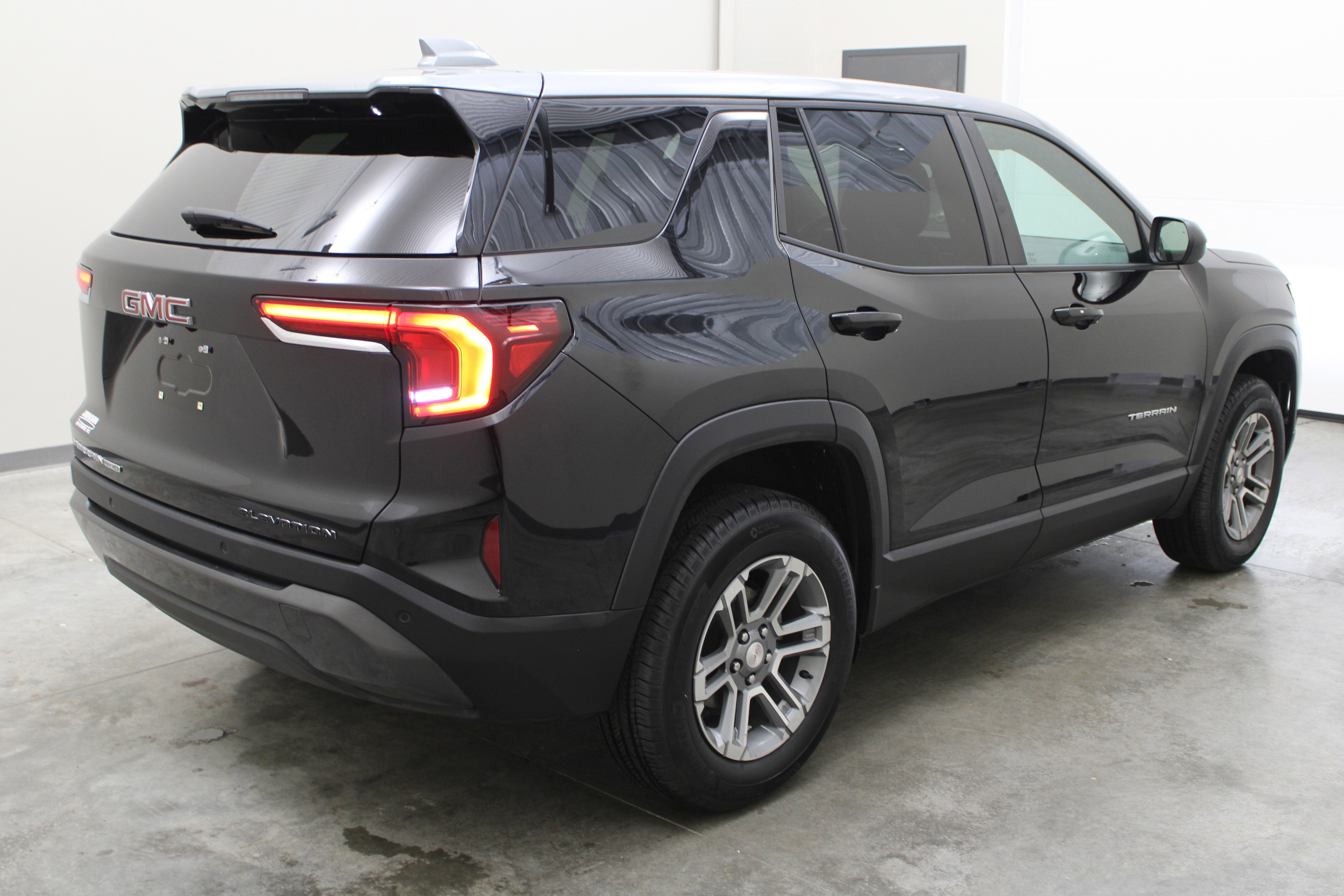 2025 GMC Terrain AWD Elevation