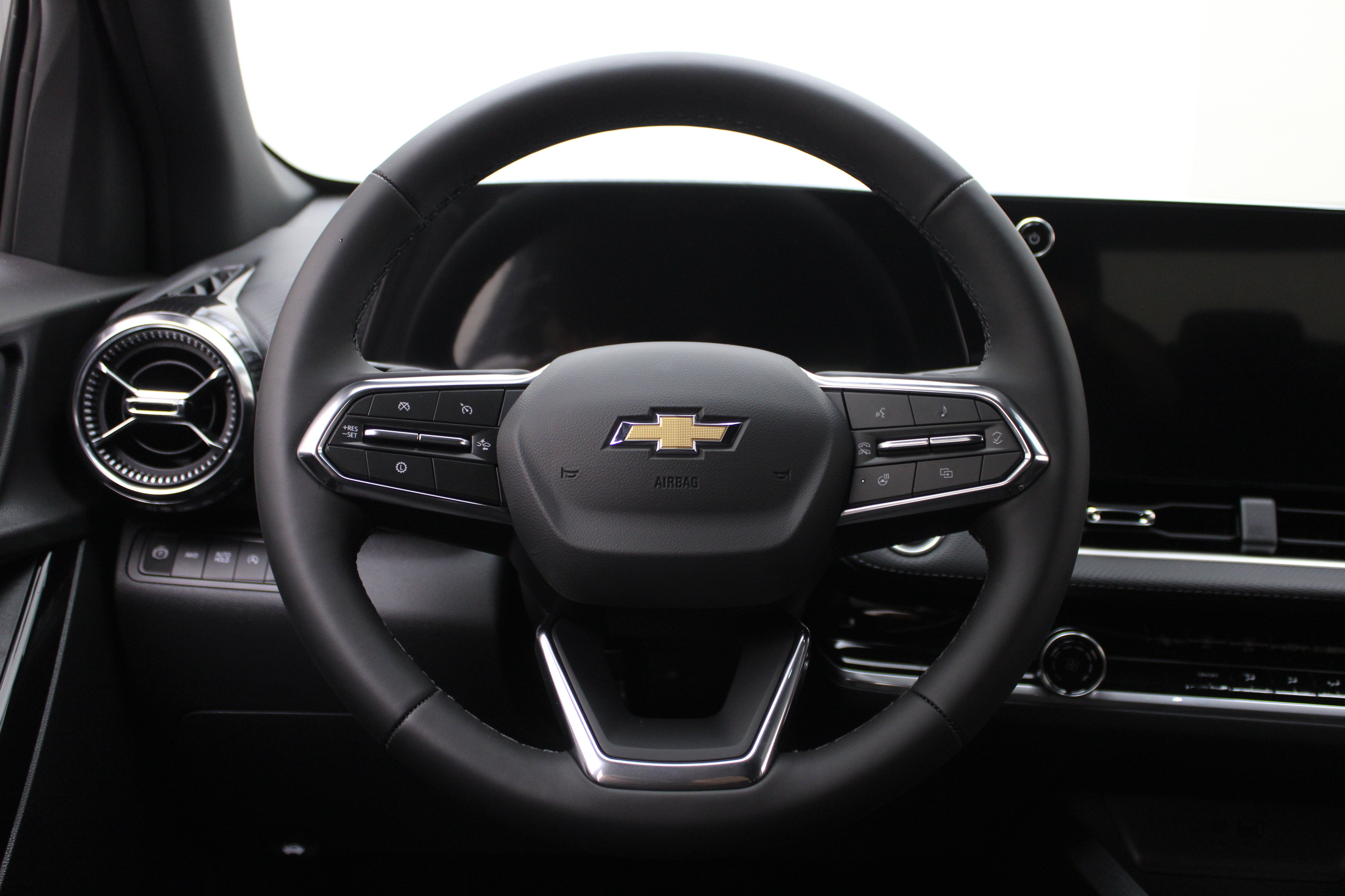 2027 Chevrolet Equinox AWD LT