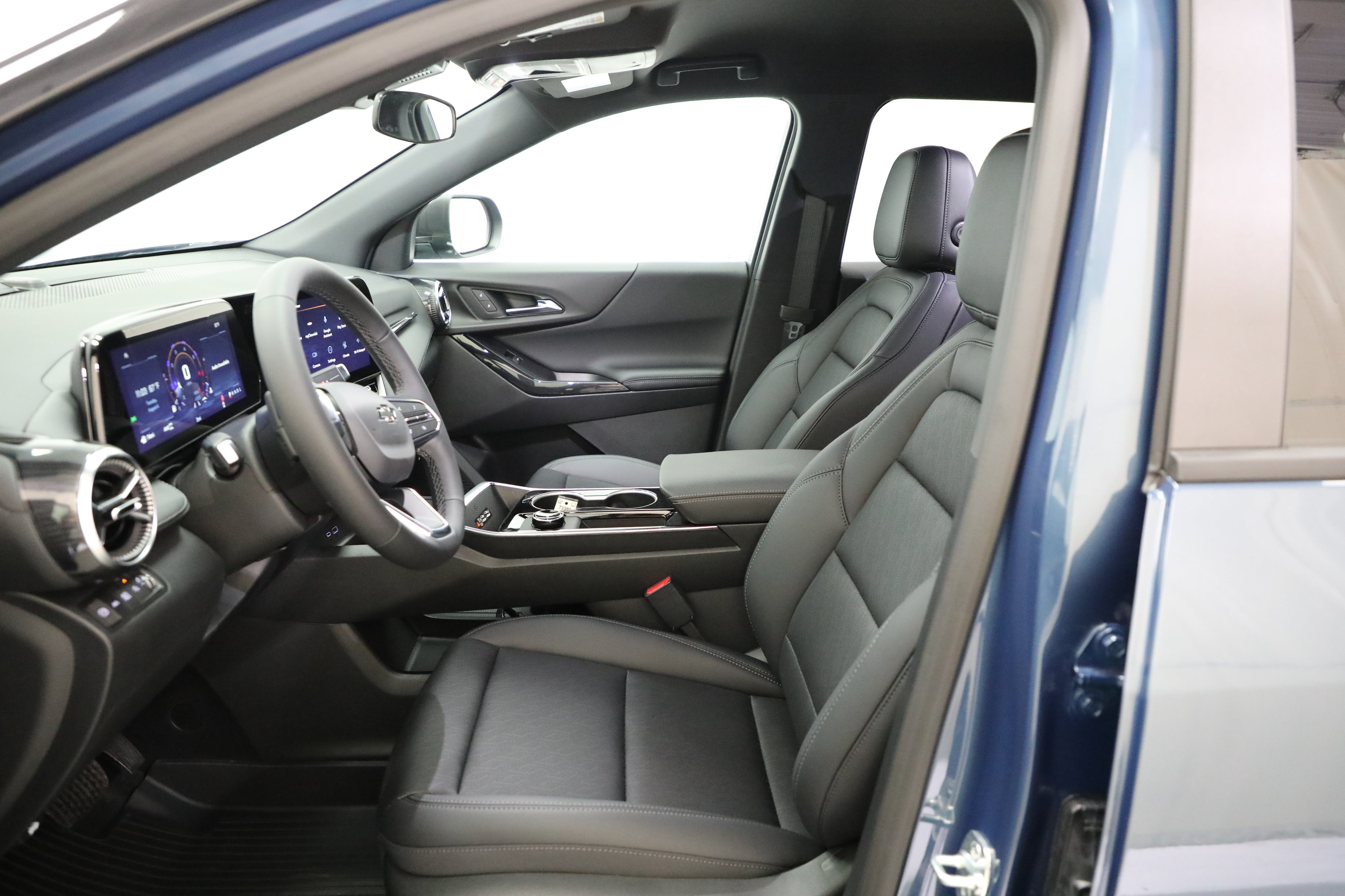 2027 Chevrolet Equinox AWD LT