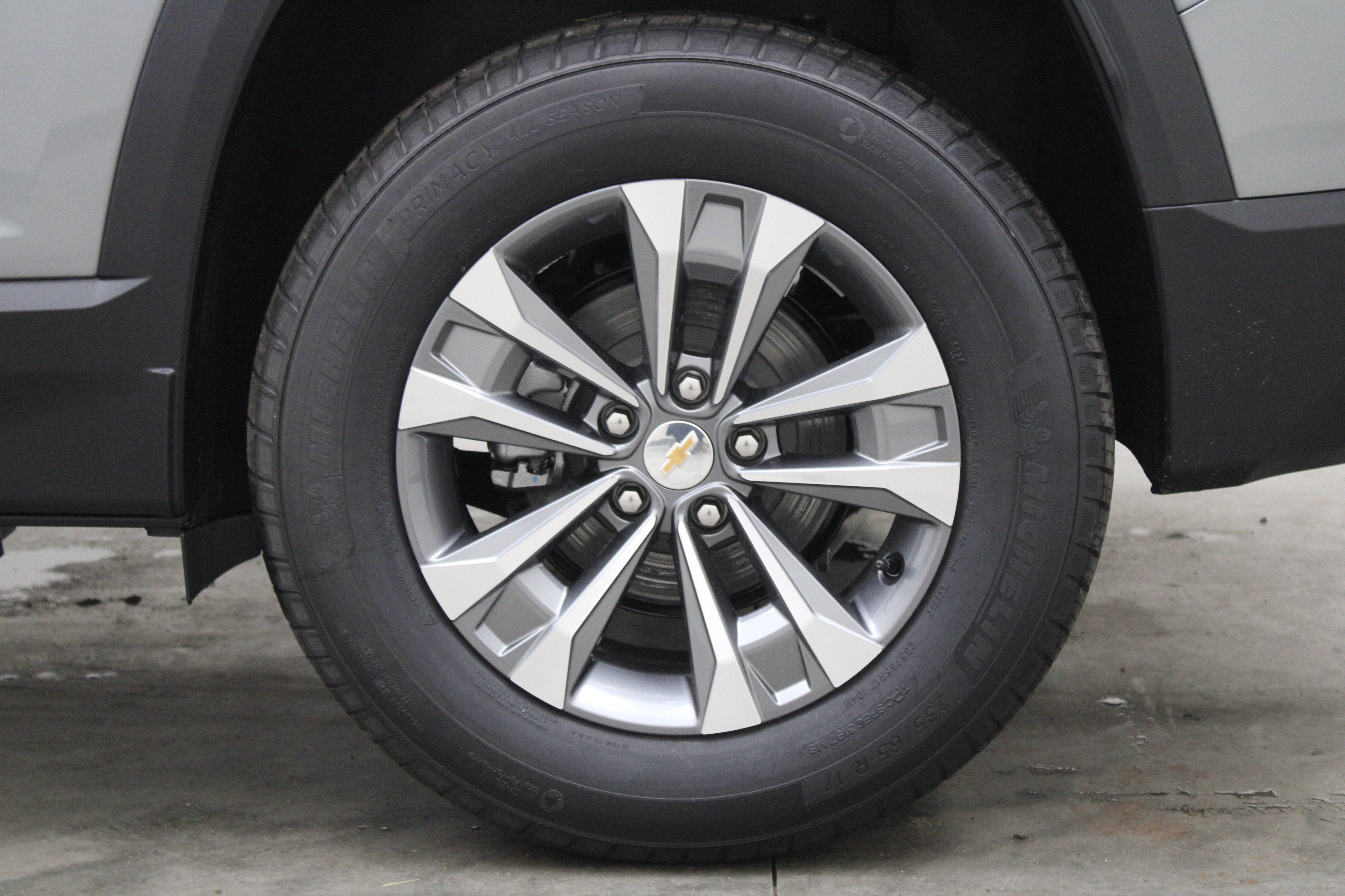 2027 Chevrolet Equinox AWD LT