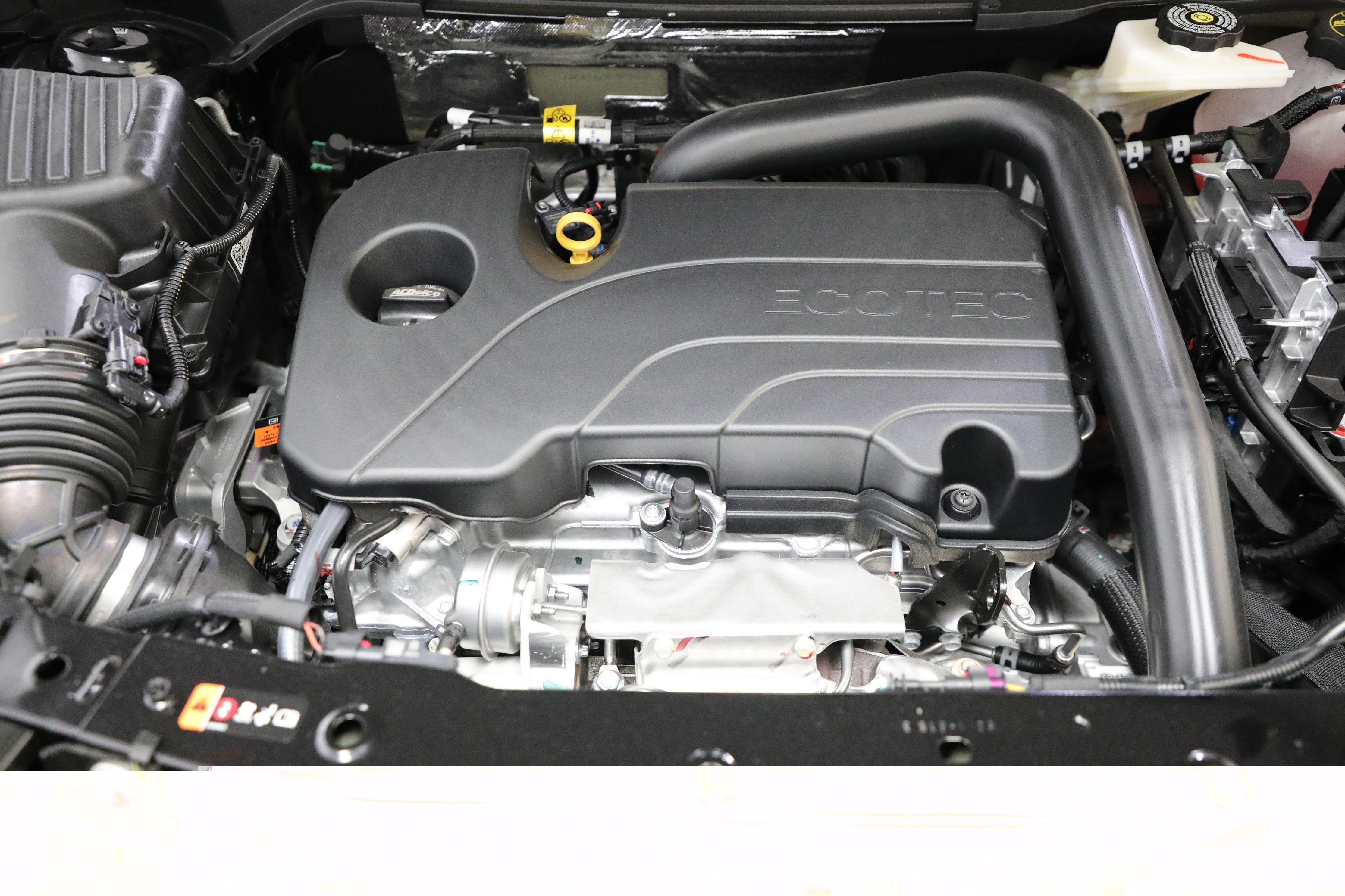 2027 Chevrolet Equinox AWD LT