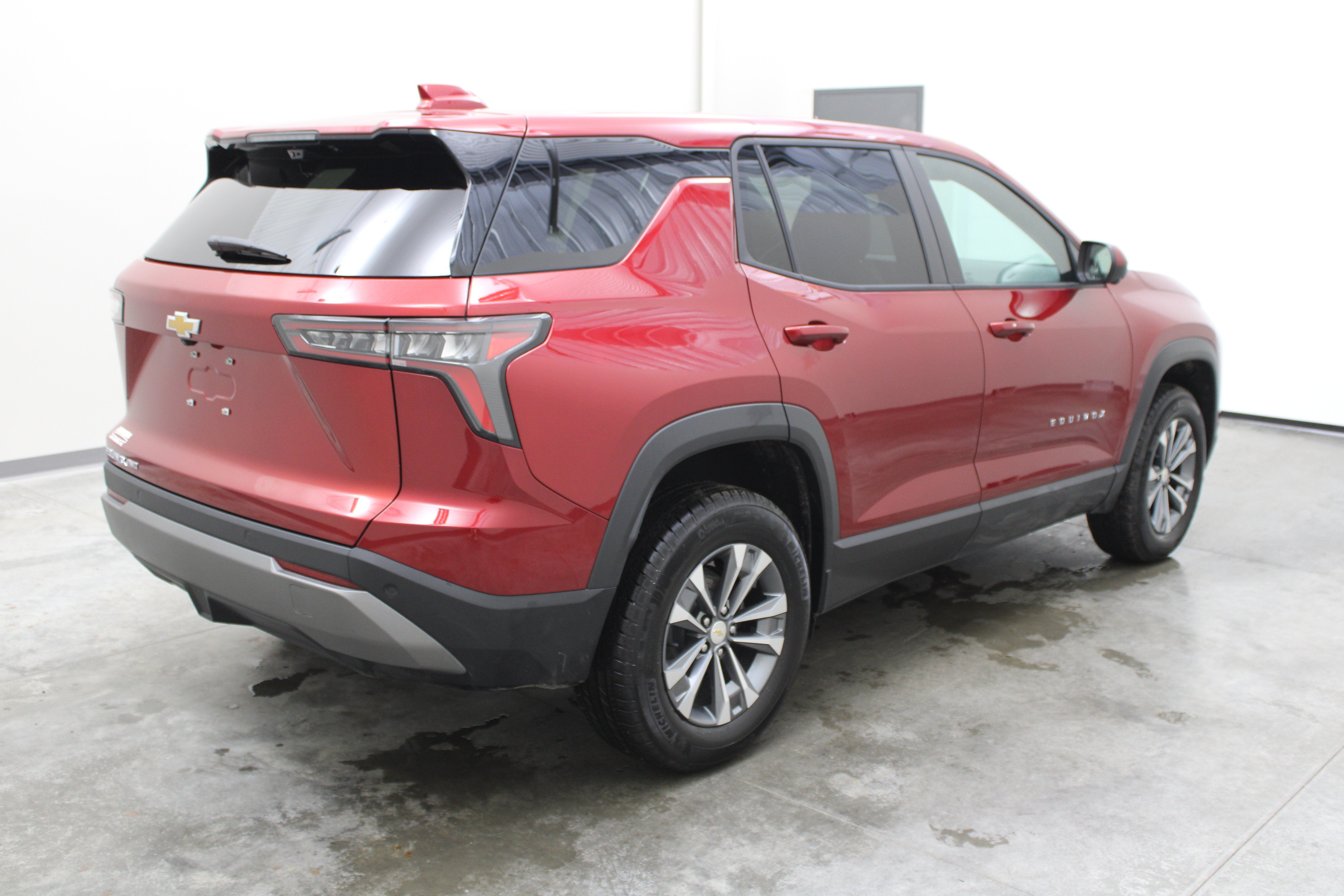 2027 Chevrolet Equinox AWD LT