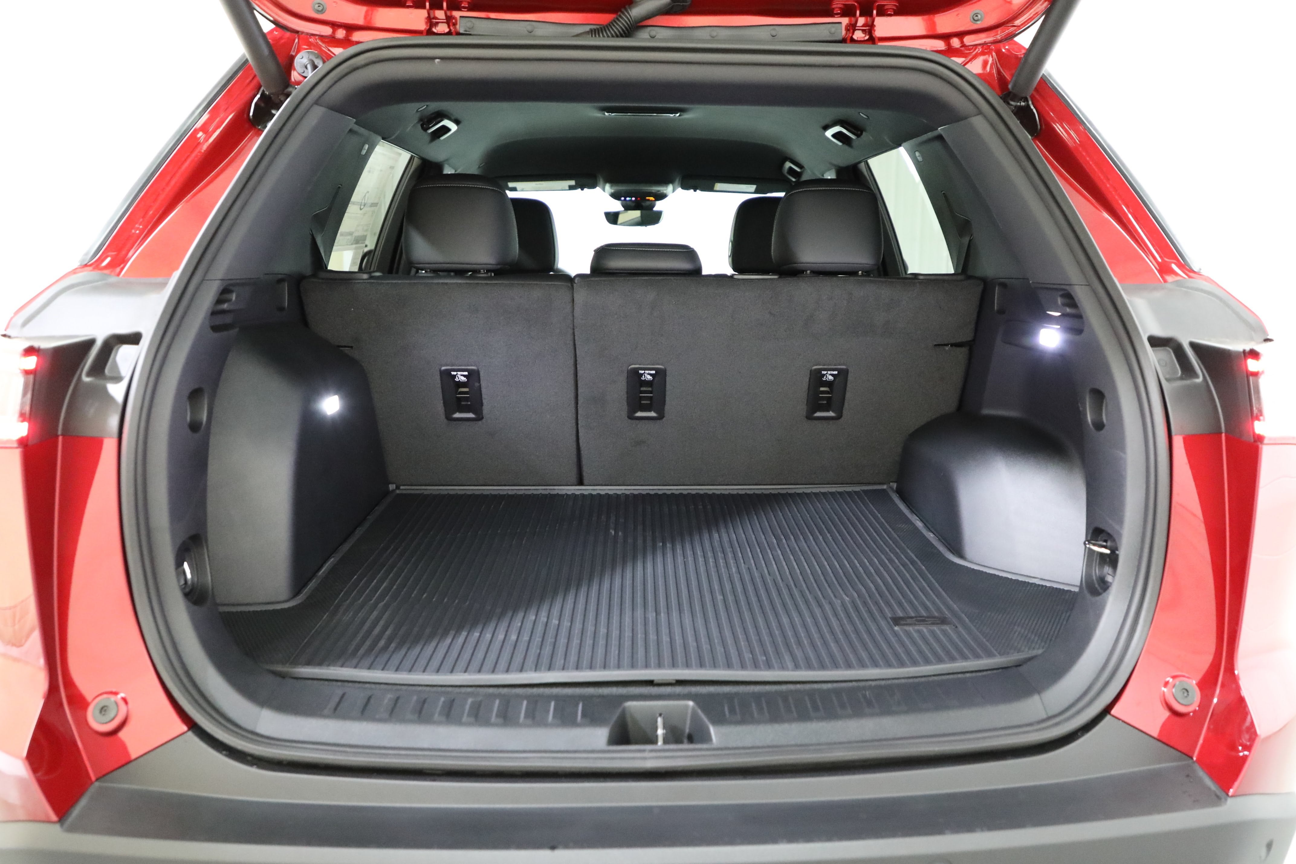 2027 Chevrolet Equinox LT - Photo 21