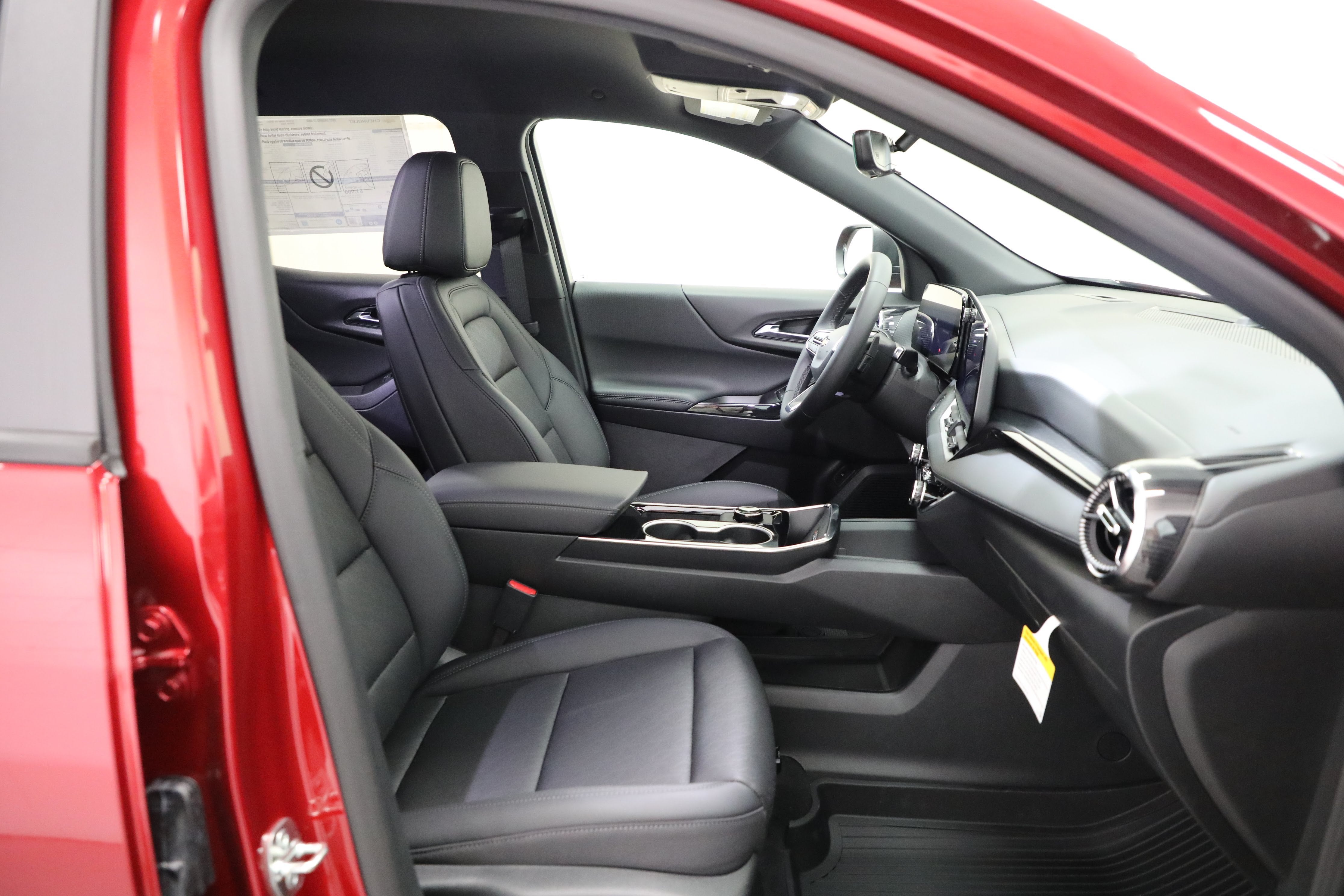 2027 Chevrolet Equinox LT - Photo 9