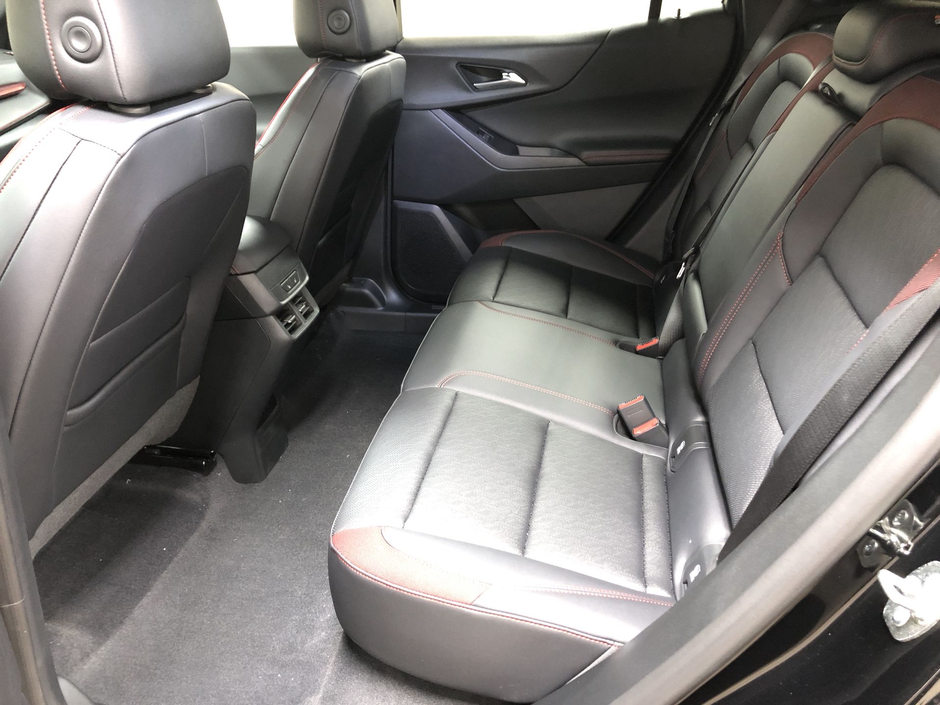 2027 Chevrolet Equinox AWD RS