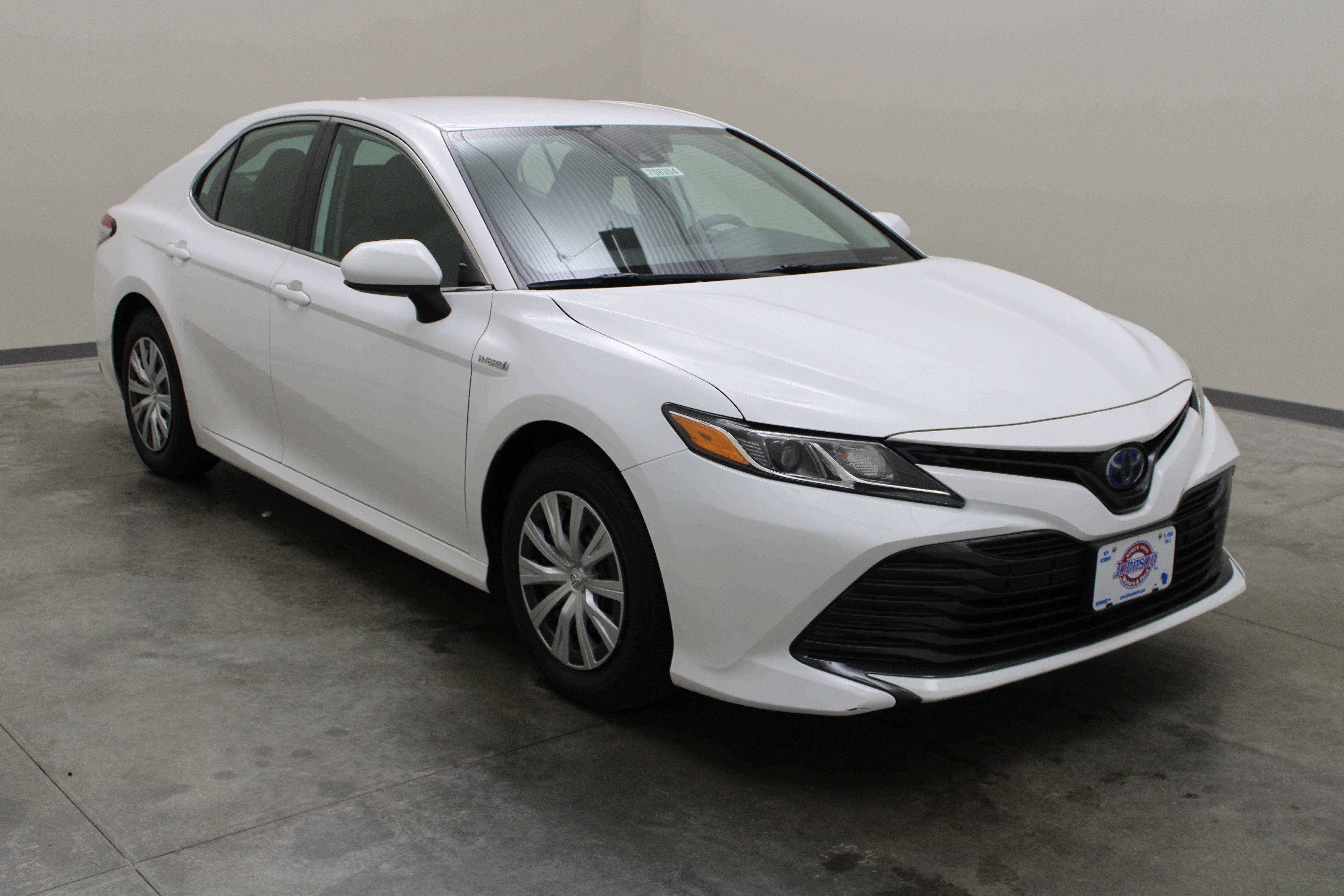 2019 Toyota Camry Hybrid LE