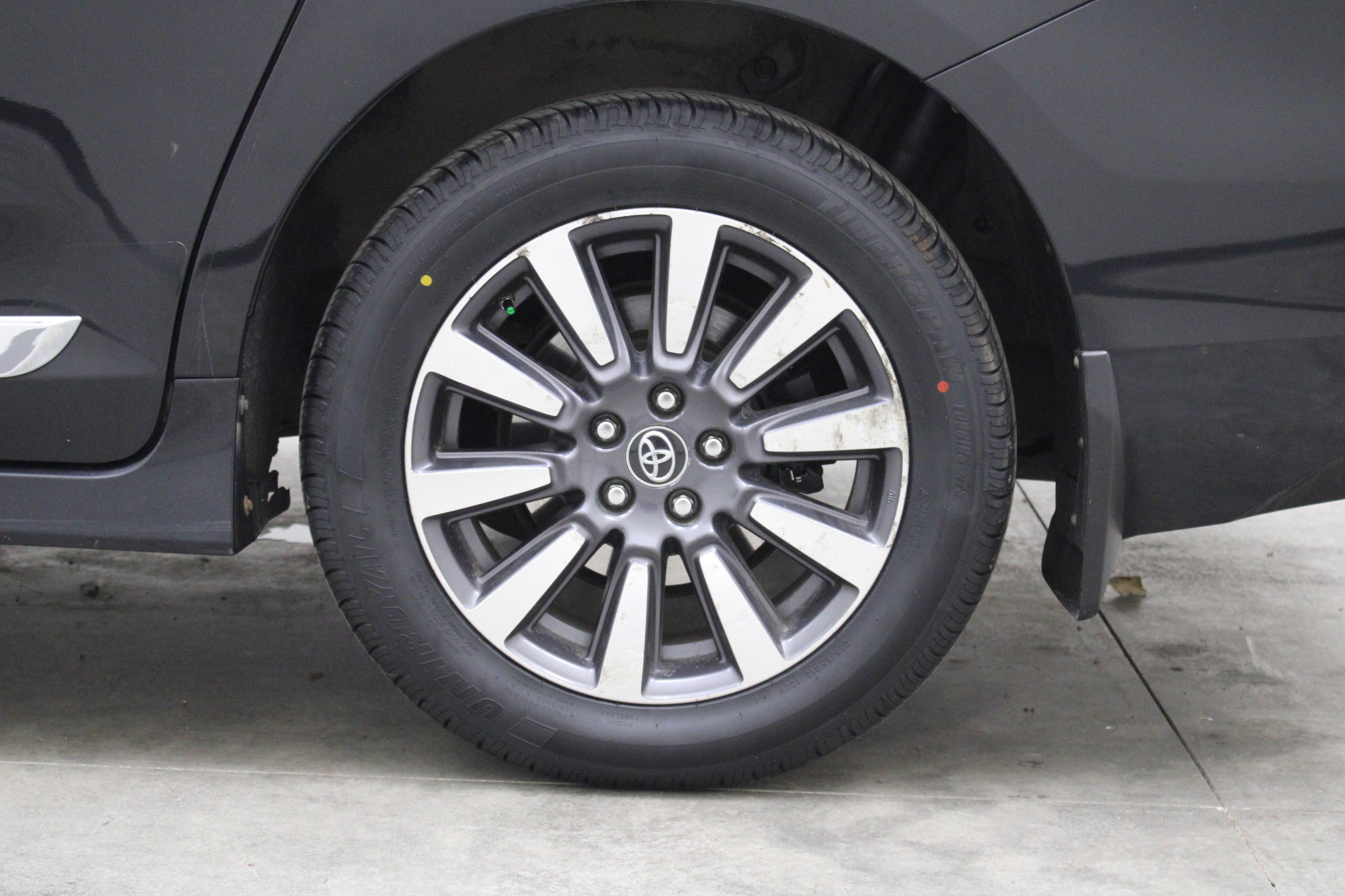 2019 Toyota Sienna LE