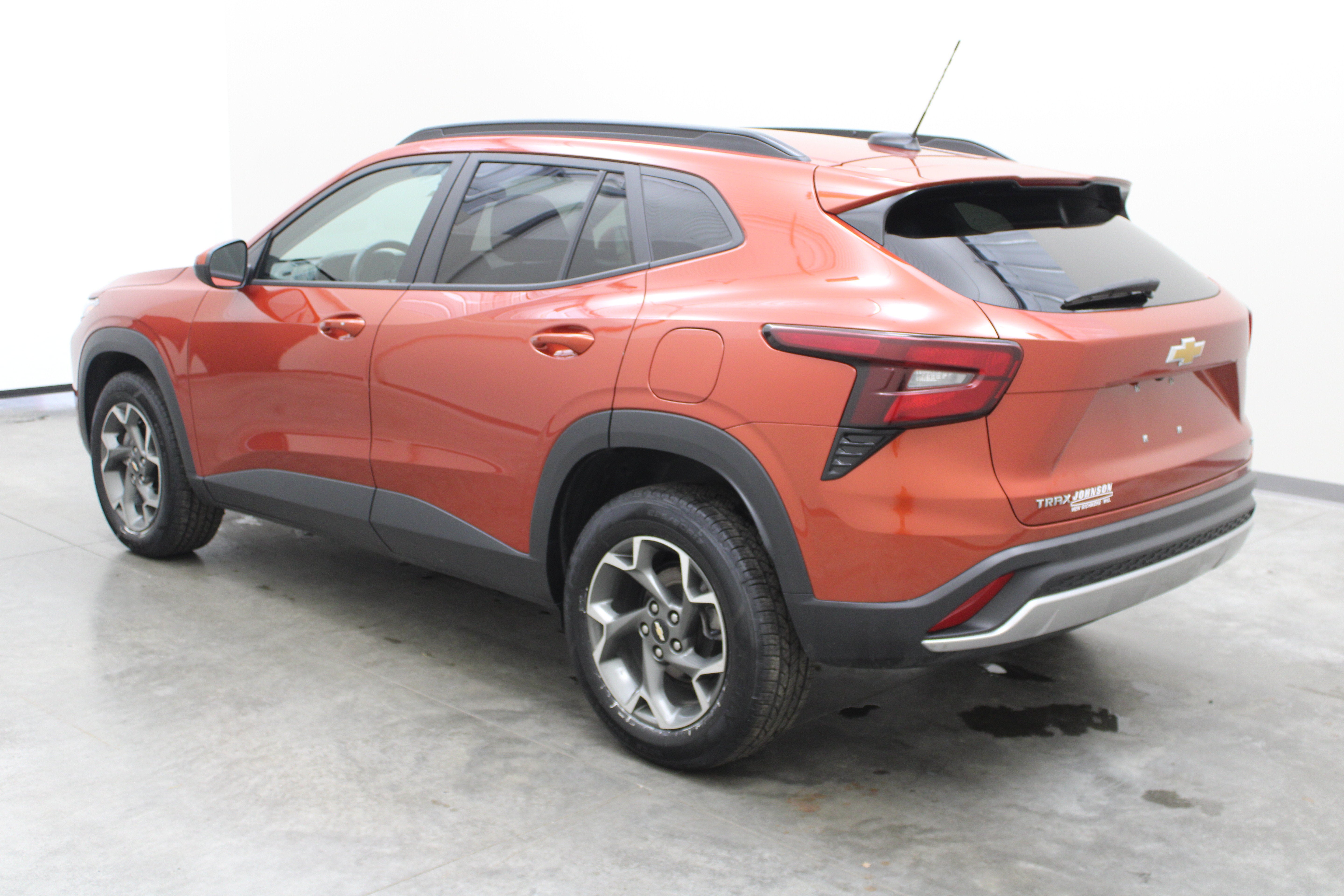 2024 Chevrolet Trax LT - Photo 18