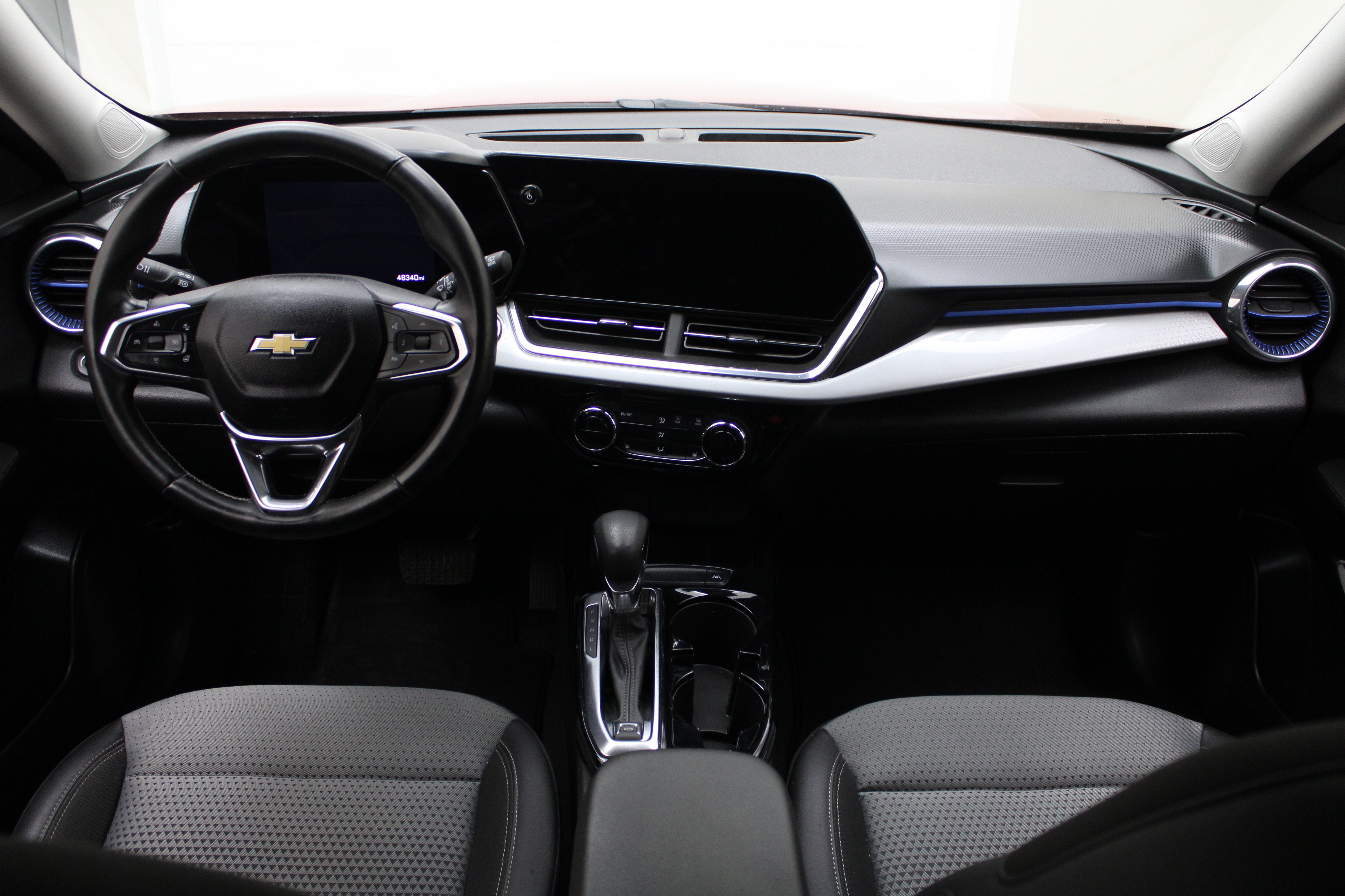2024 Chevrolet Trax LT - Photo 8