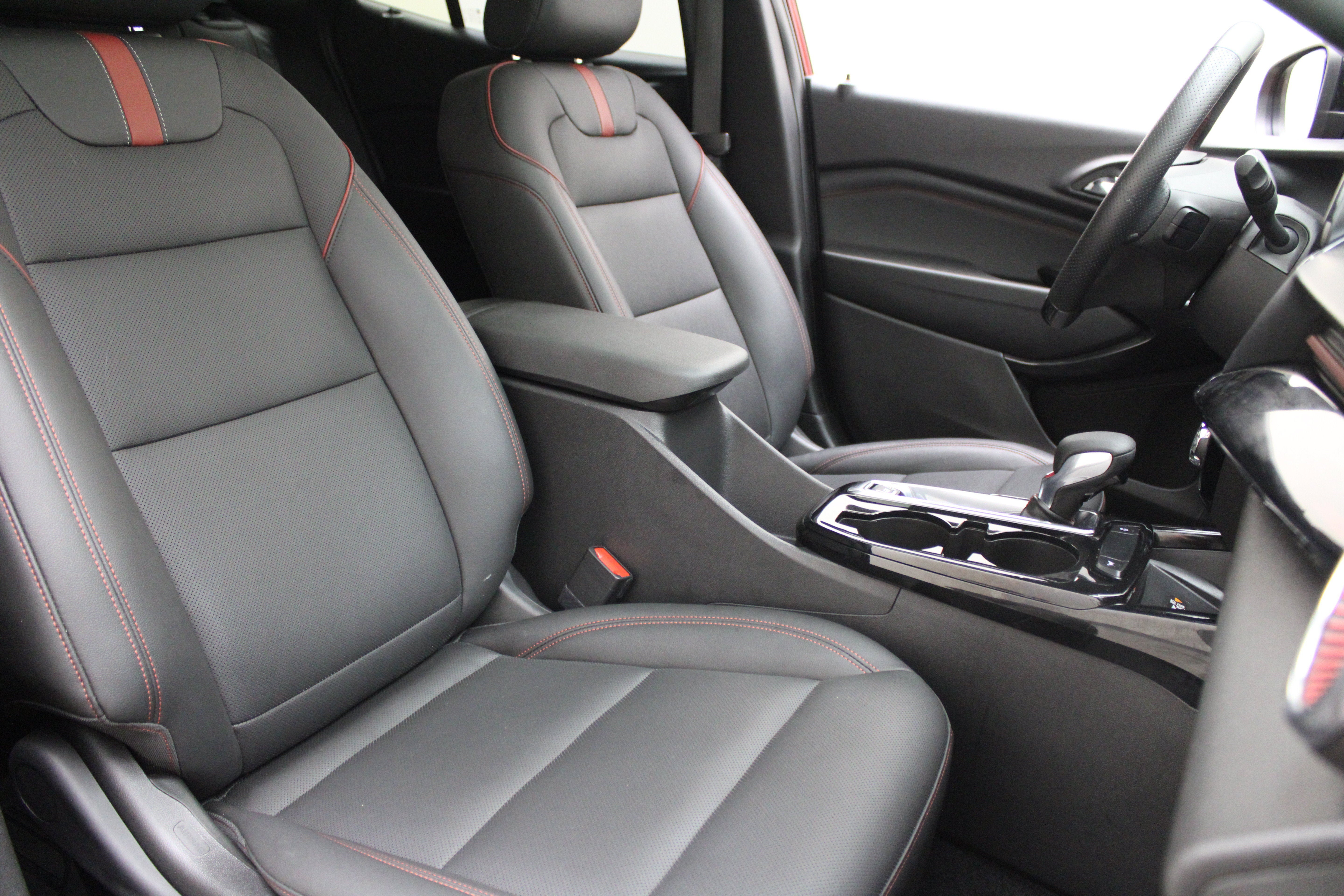 2024 Chevrolet Trax RS - Photo 8