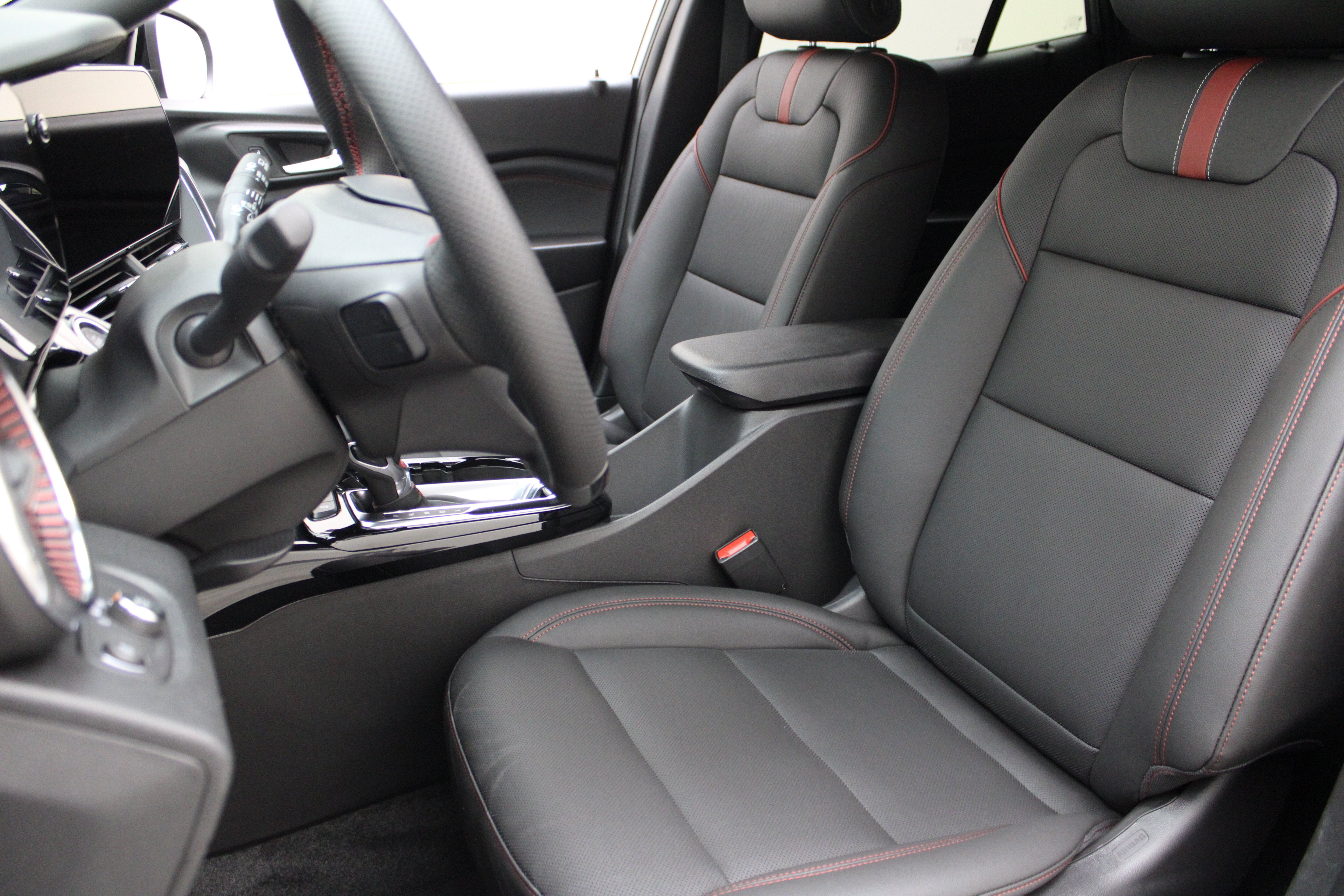 2026 Chevrolet Trax RS - Photo 9